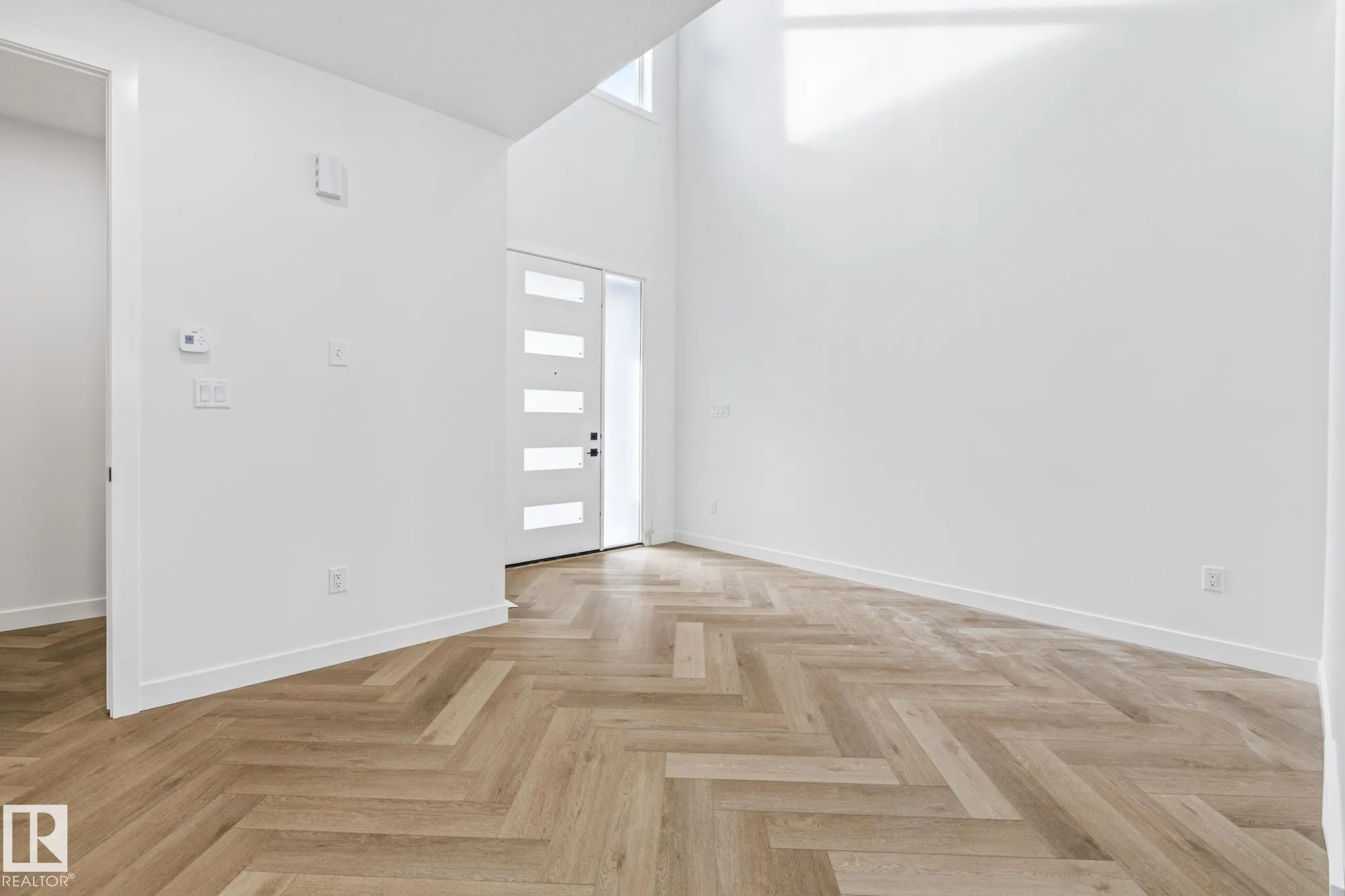 416 PINE Point(e)