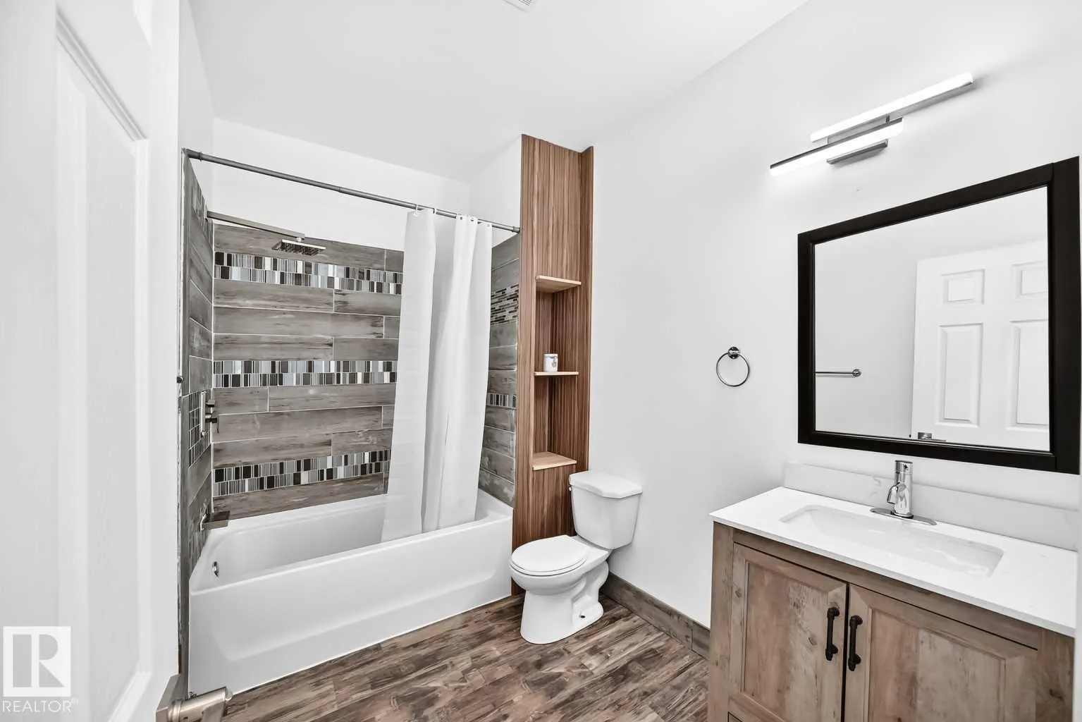50106 Range Road 200