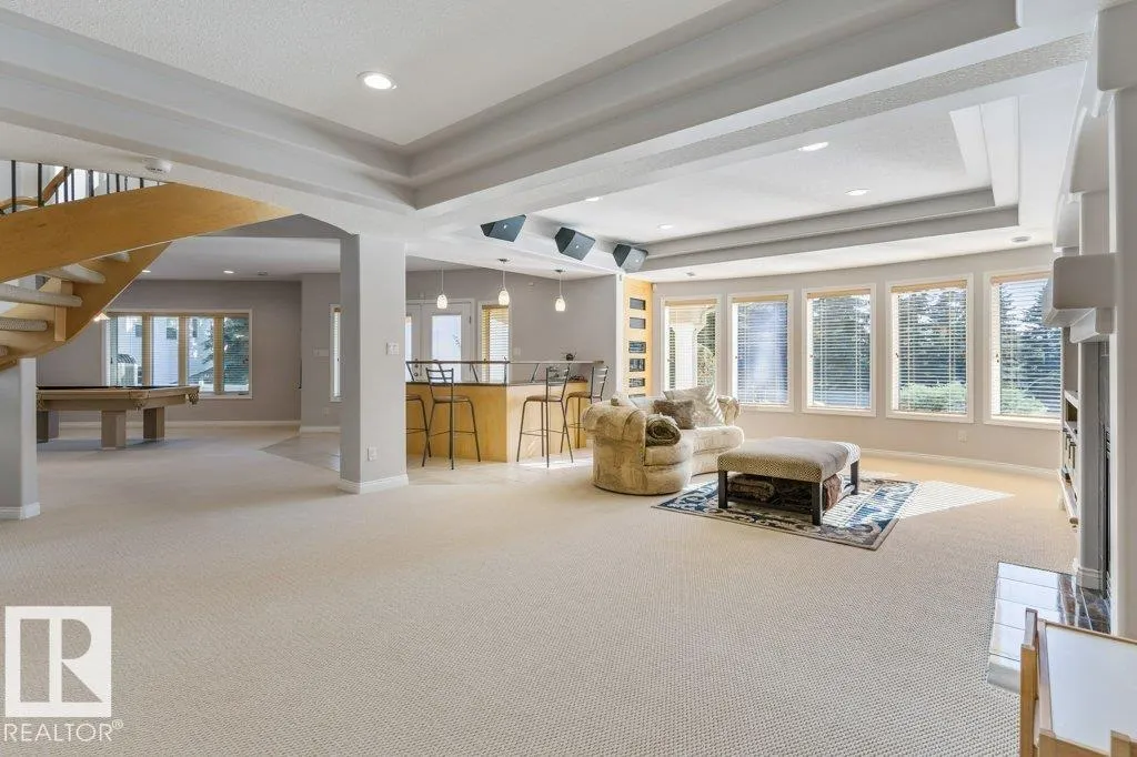46 KINGSBURY Crescent