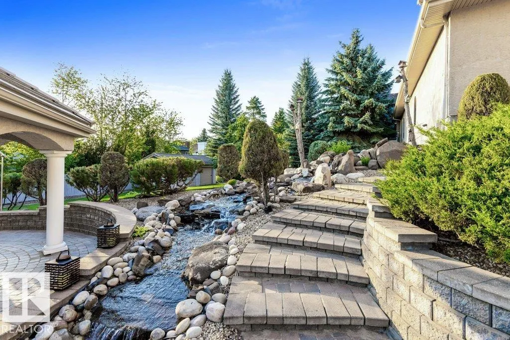 46 KINGSBURY Crescent