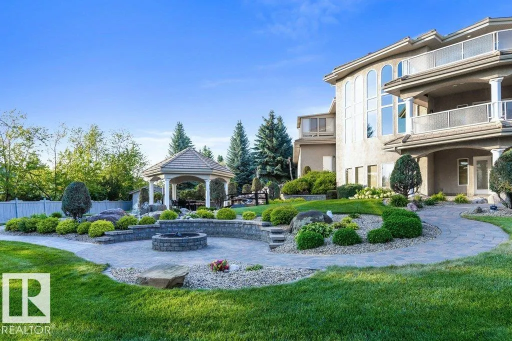 46 KINGSBURY Crescent