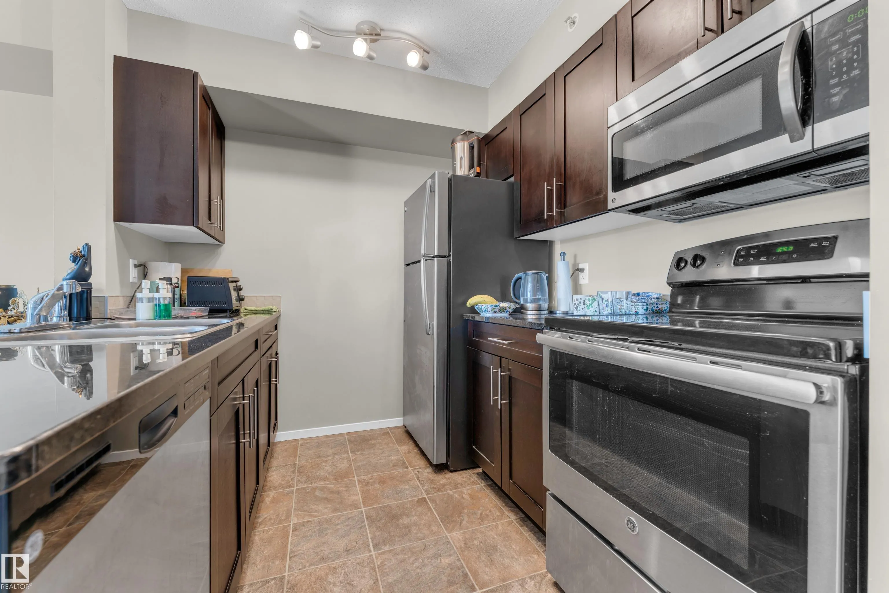 3315 JAMES MOWATT Trail