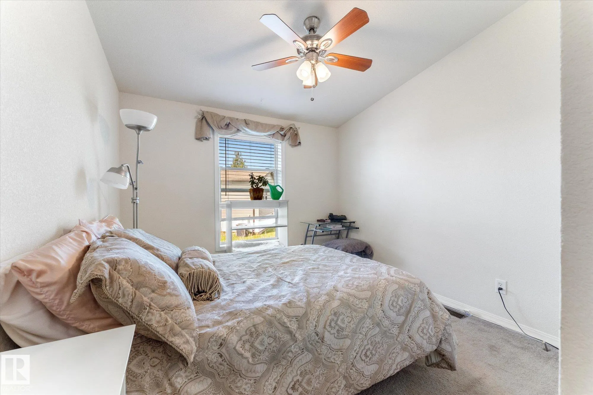 1242 53222 Range Road 272