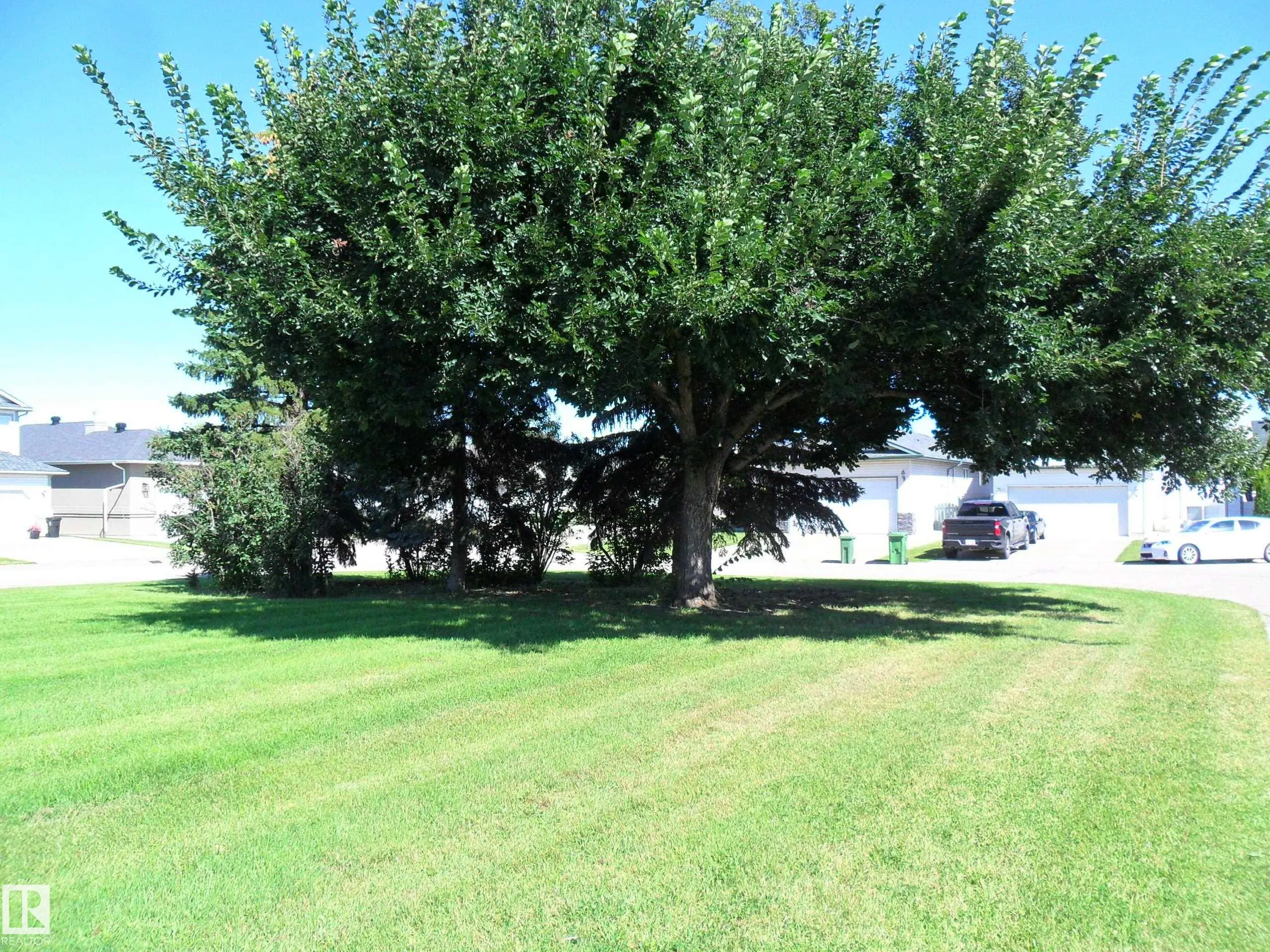 28 Bridgeview Crescent