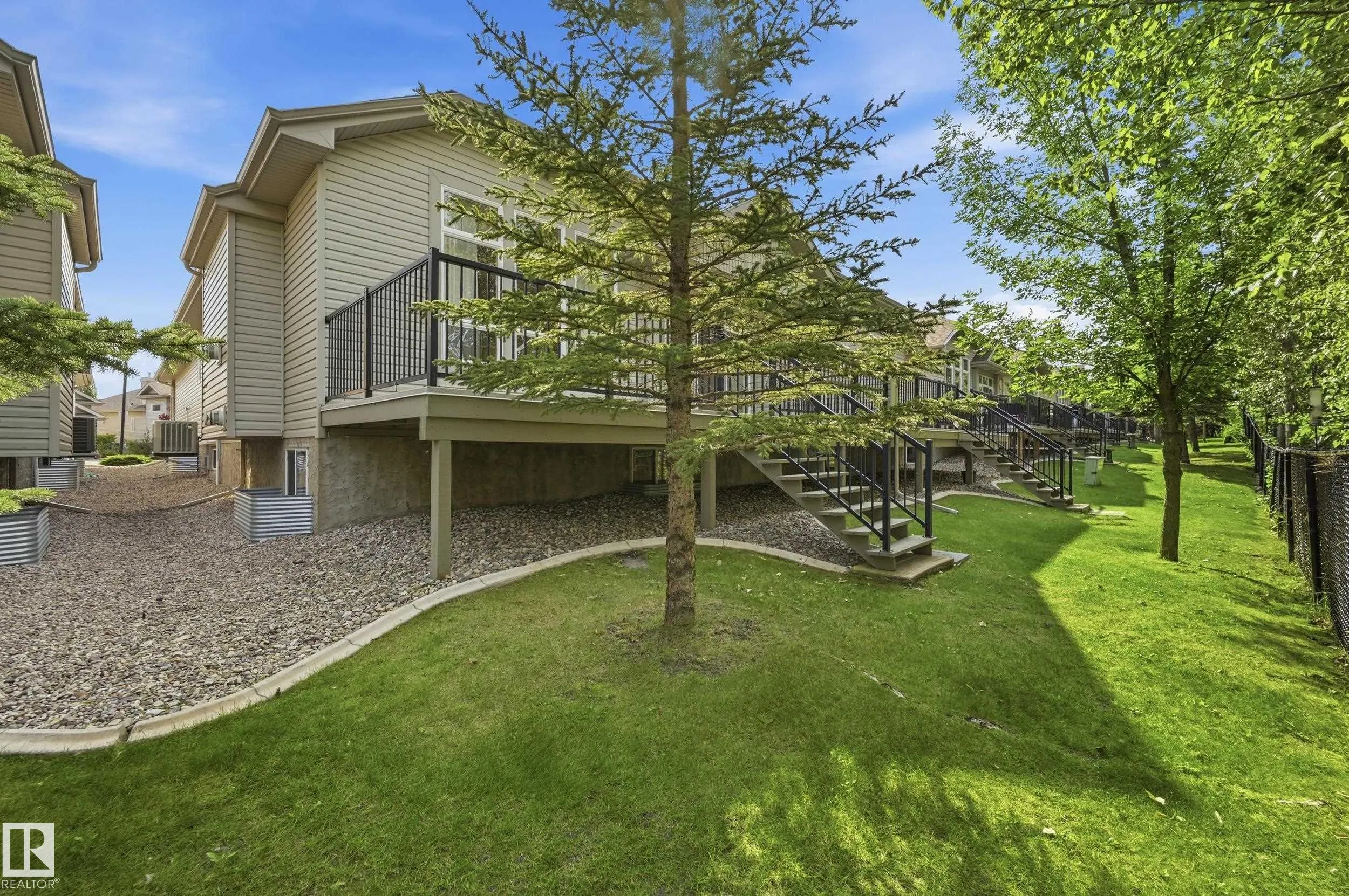 700 REGENCY Drive