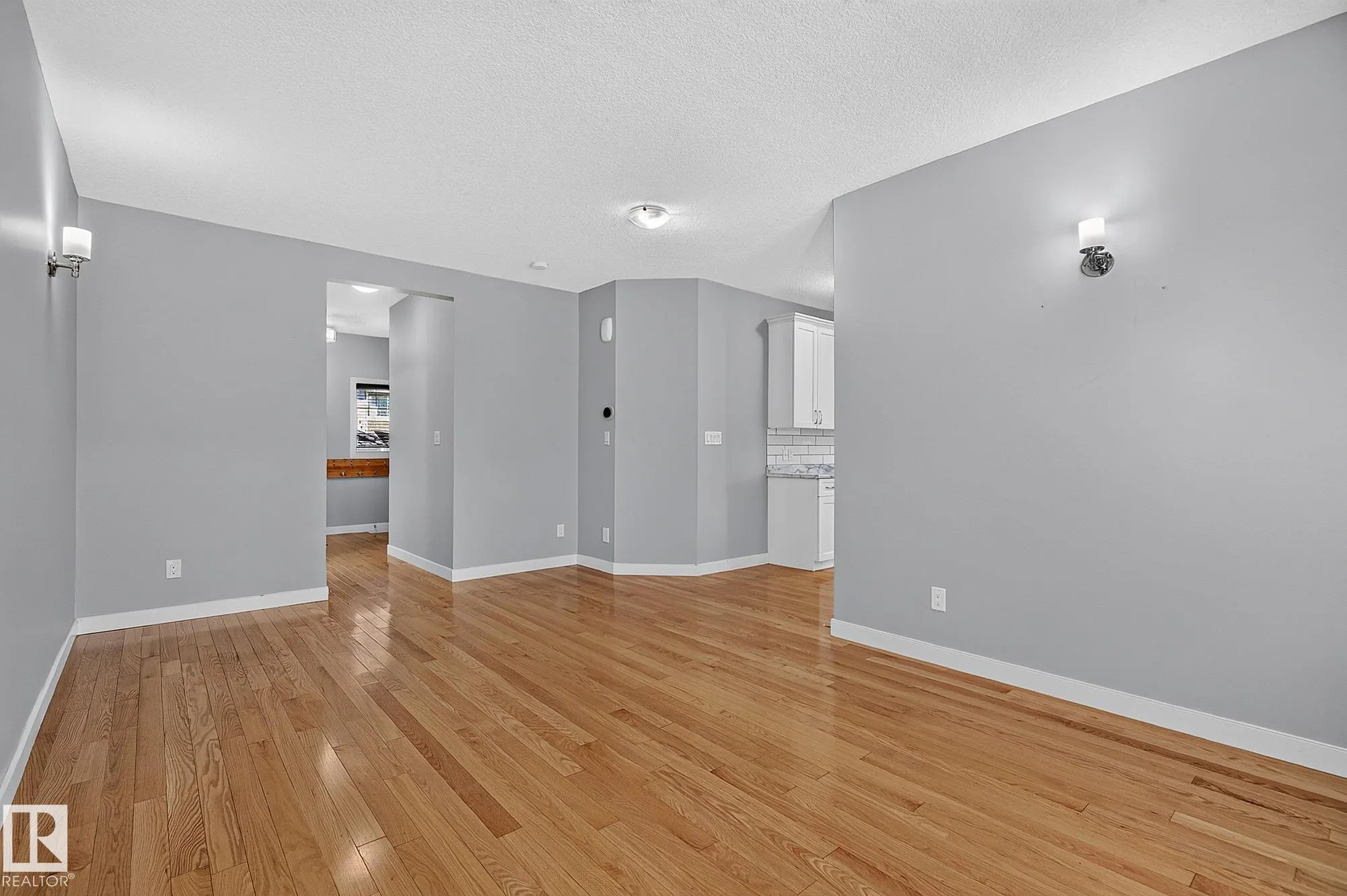5 VERONA Crescent