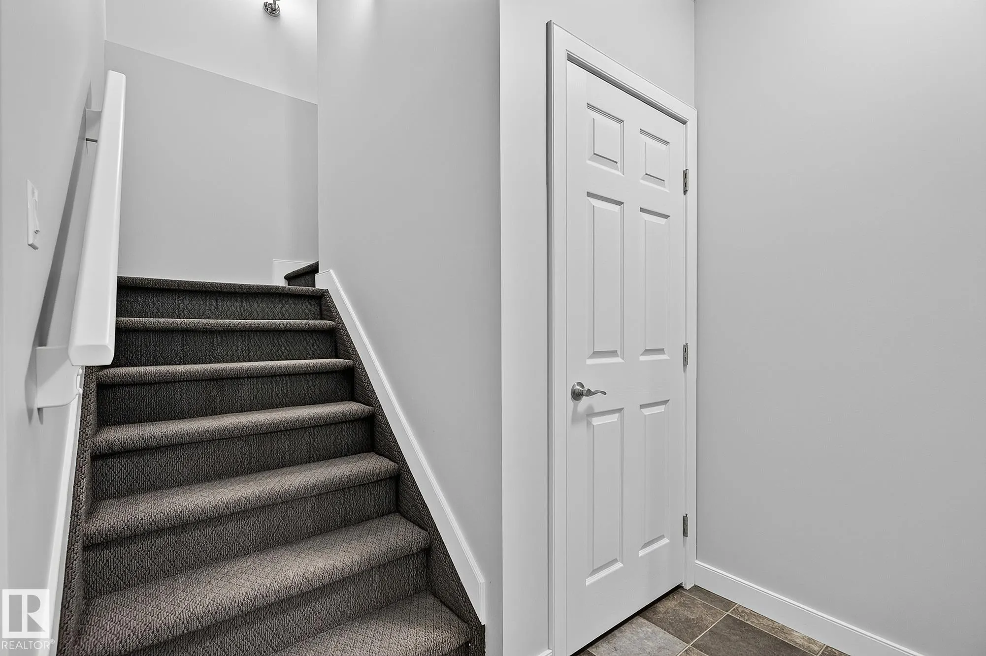 5 VERONA Crescent