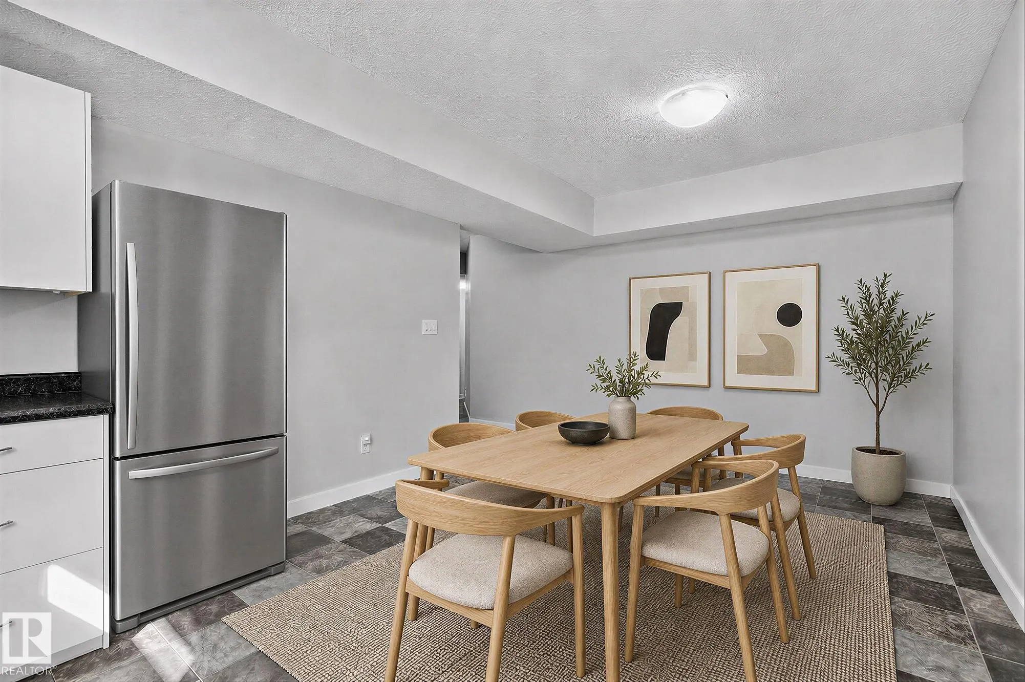 5 VERONA Crescent