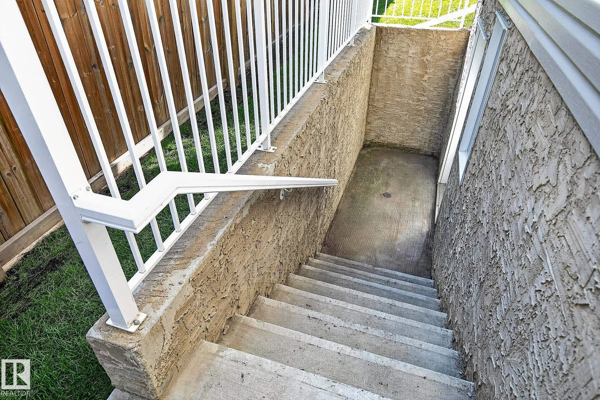 5 VERONA Crescent