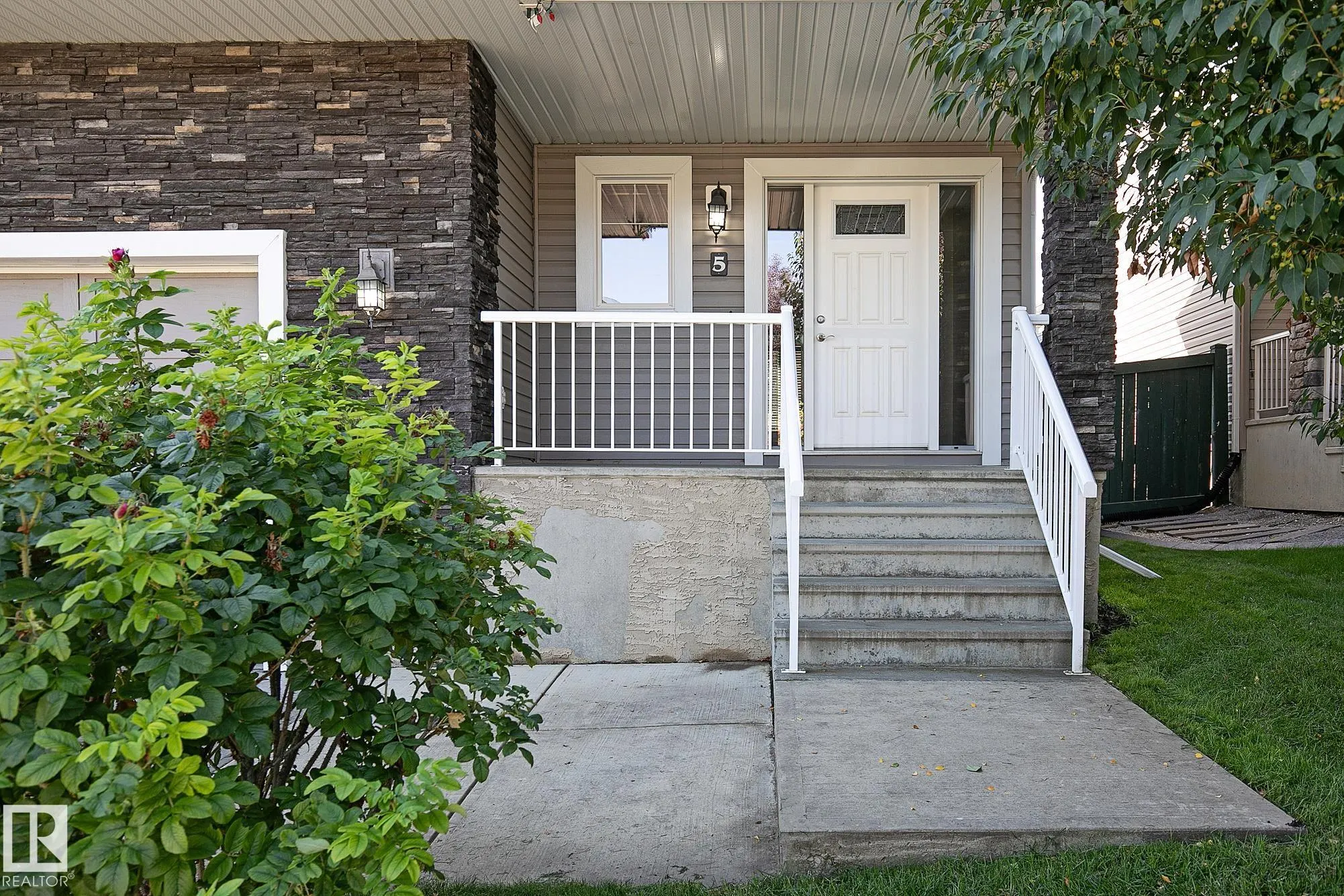 5 VERONA Crescent