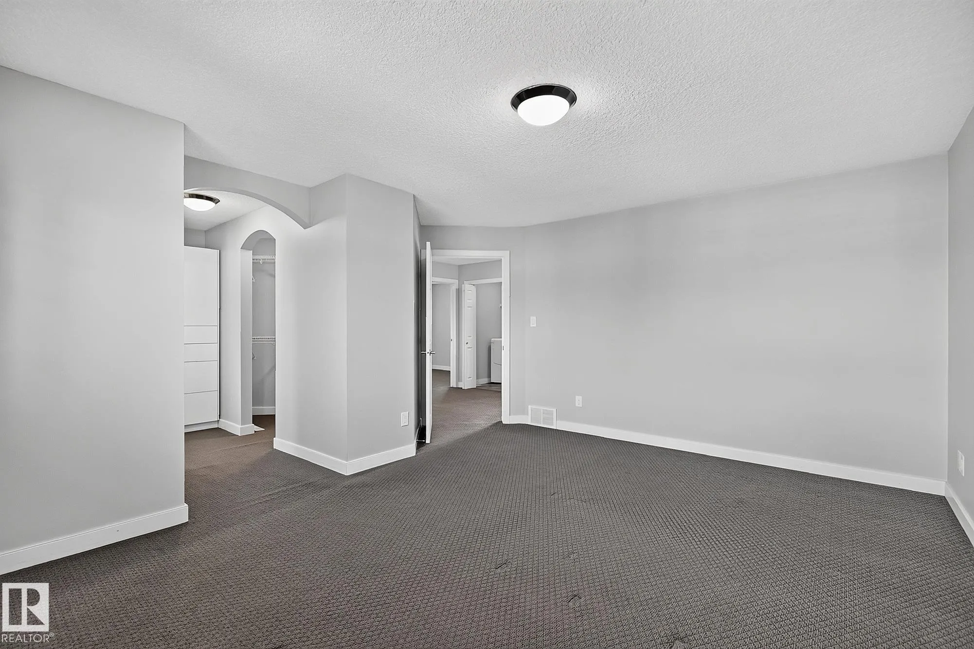 5 VERONA Crescent