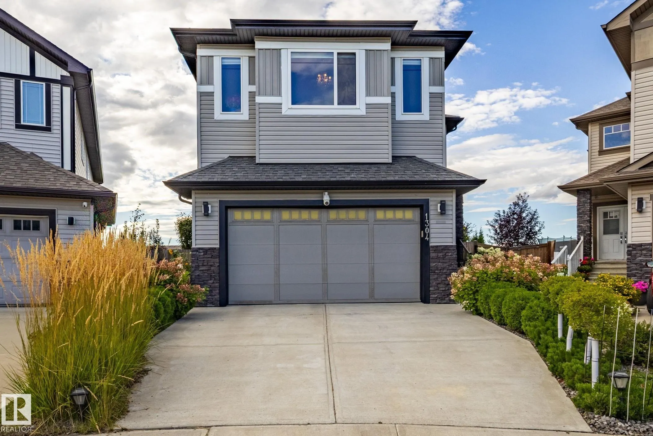 1304 165 Street