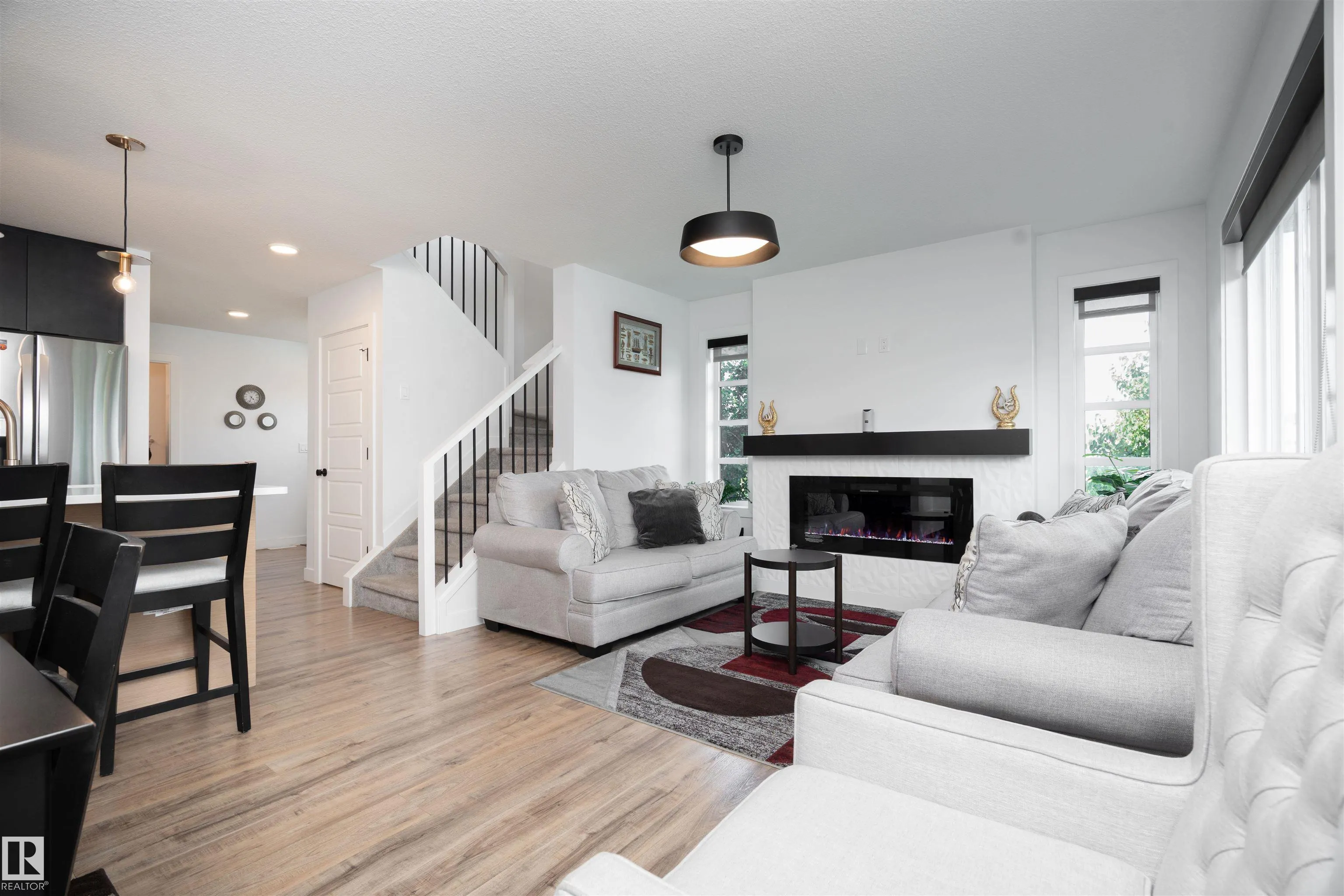 9104 PEAR Drive