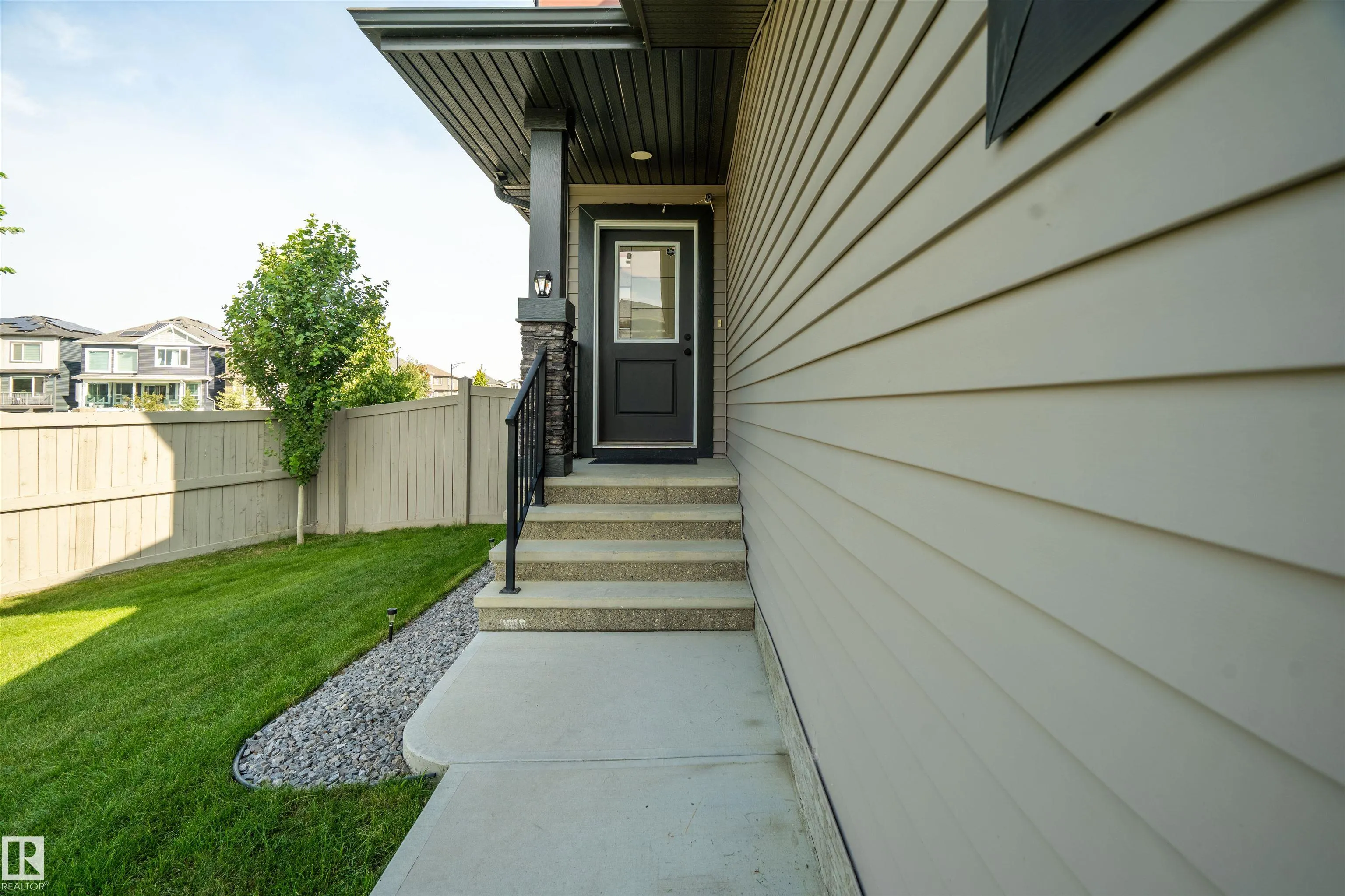 9104 PEAR Drive