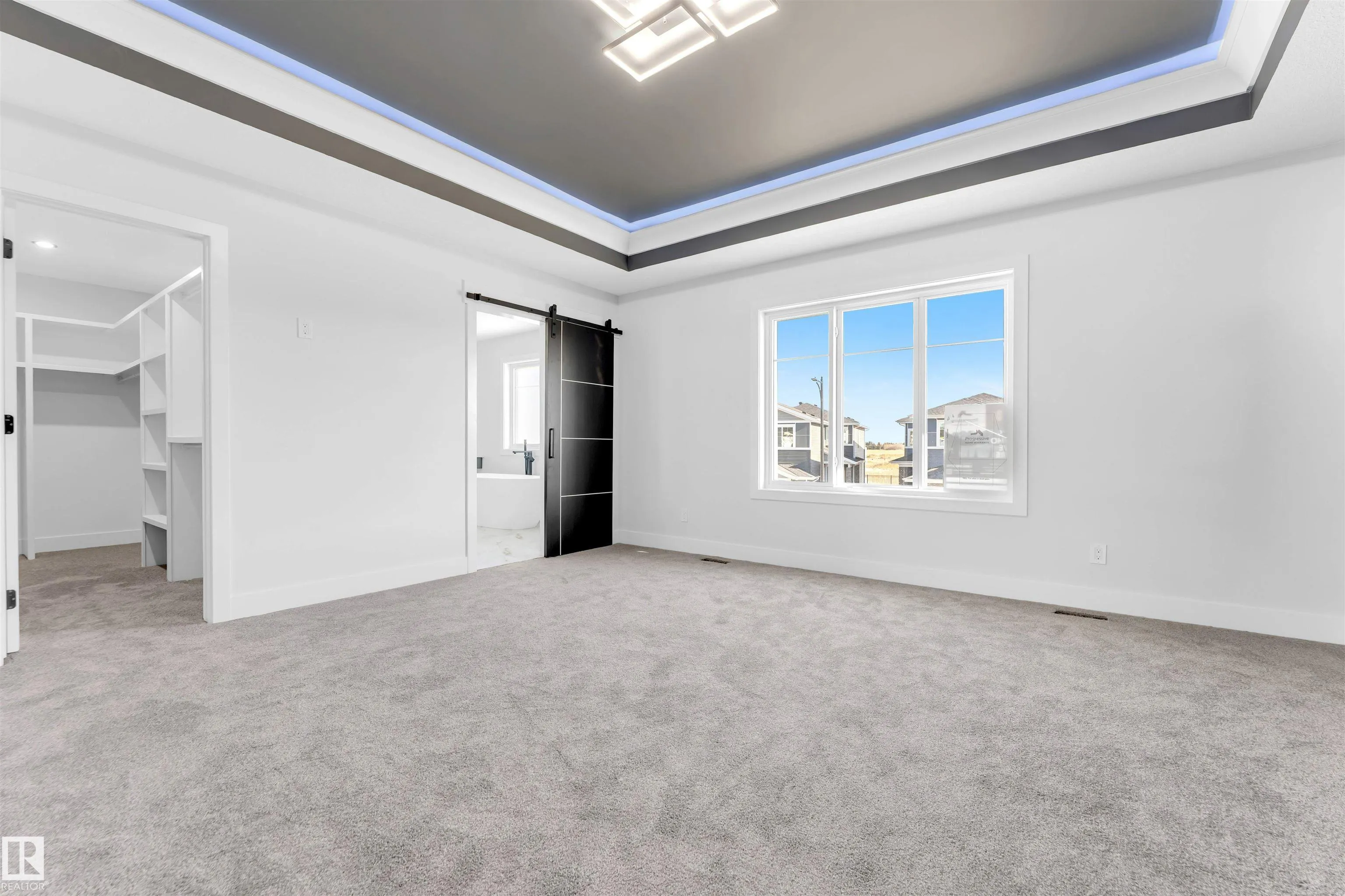 105 ELDRIDGE Point(e)