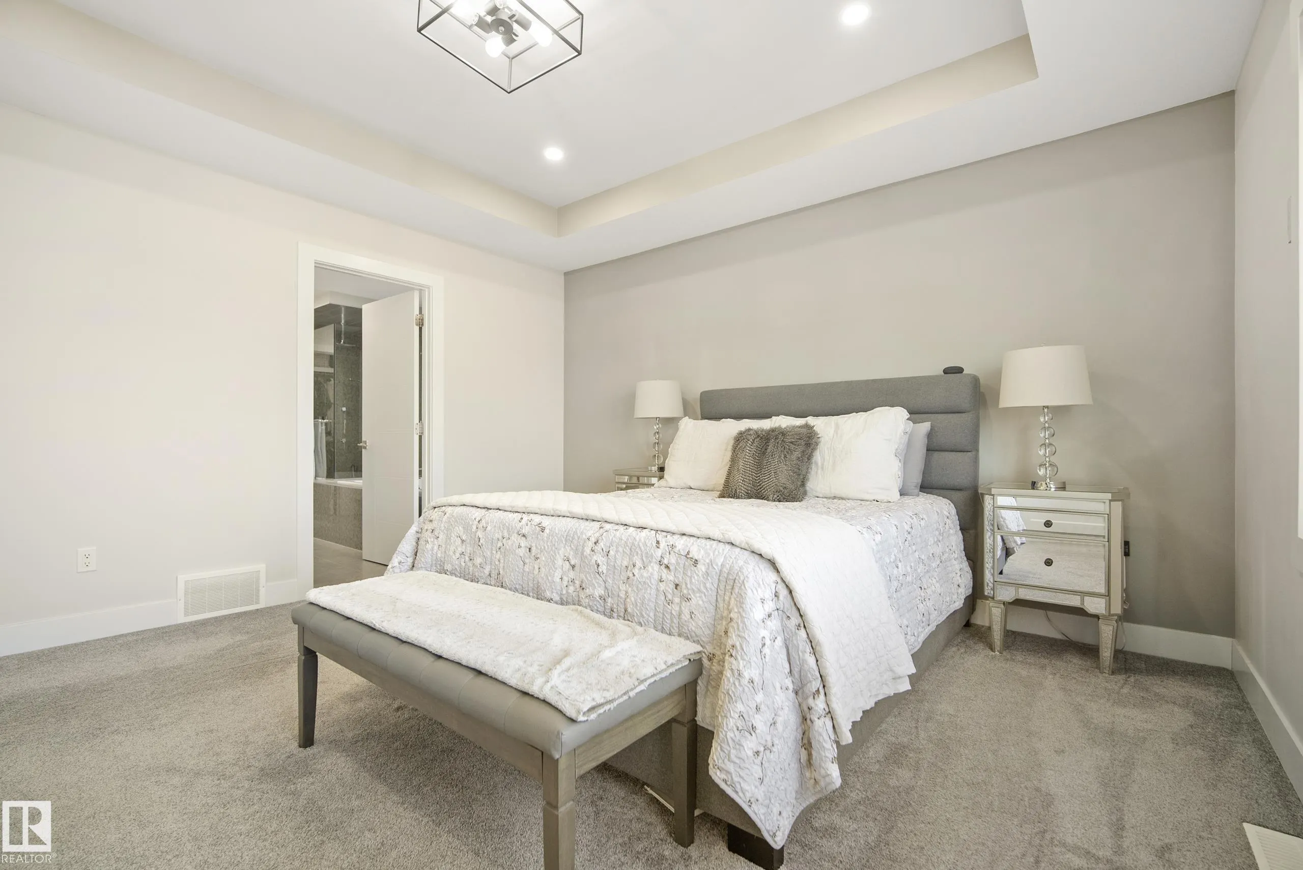 5813 PELERIN Crescent