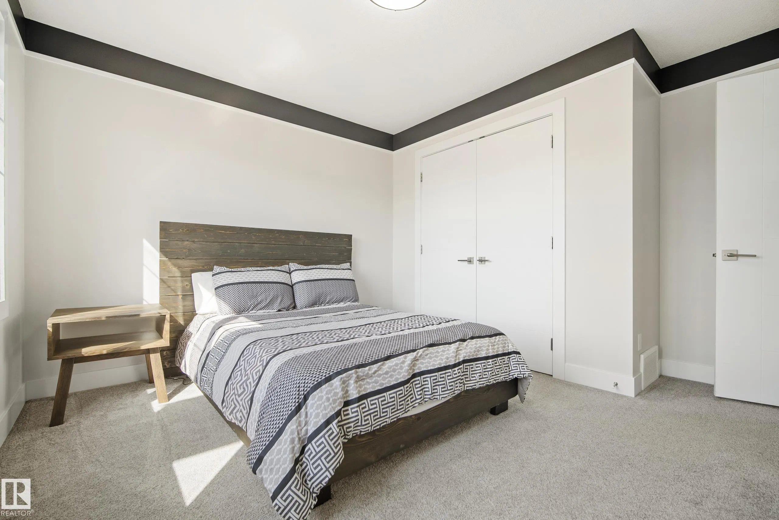 5813 PELERIN Crescent