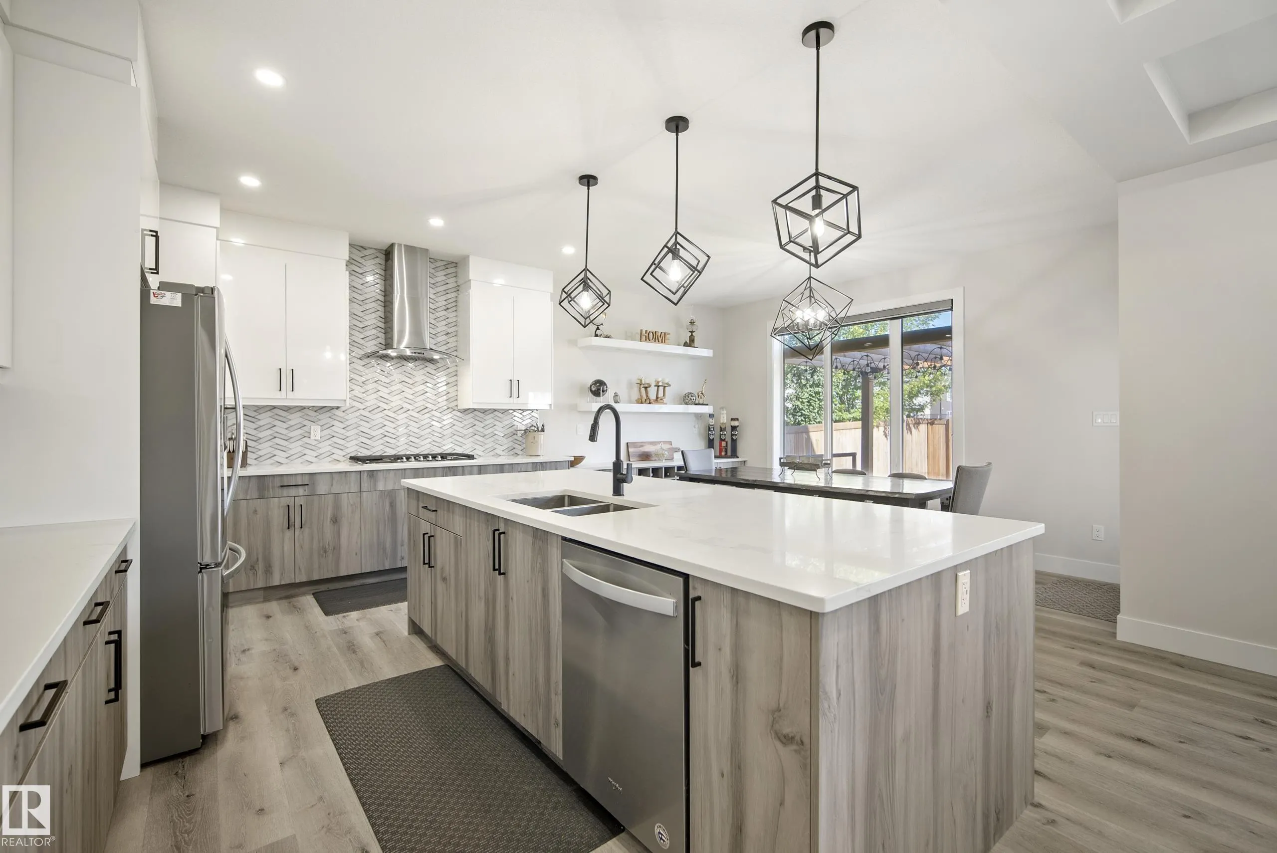 5813 PELERIN Crescent