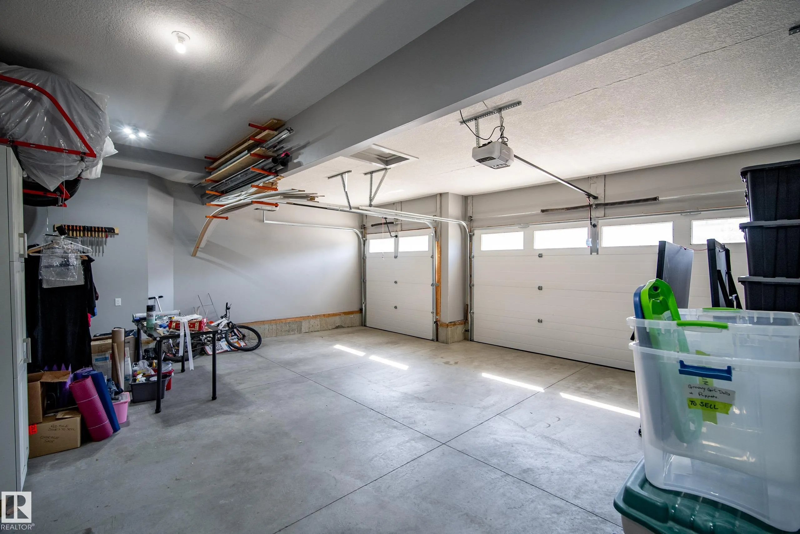 5813 PELERIN Crescent