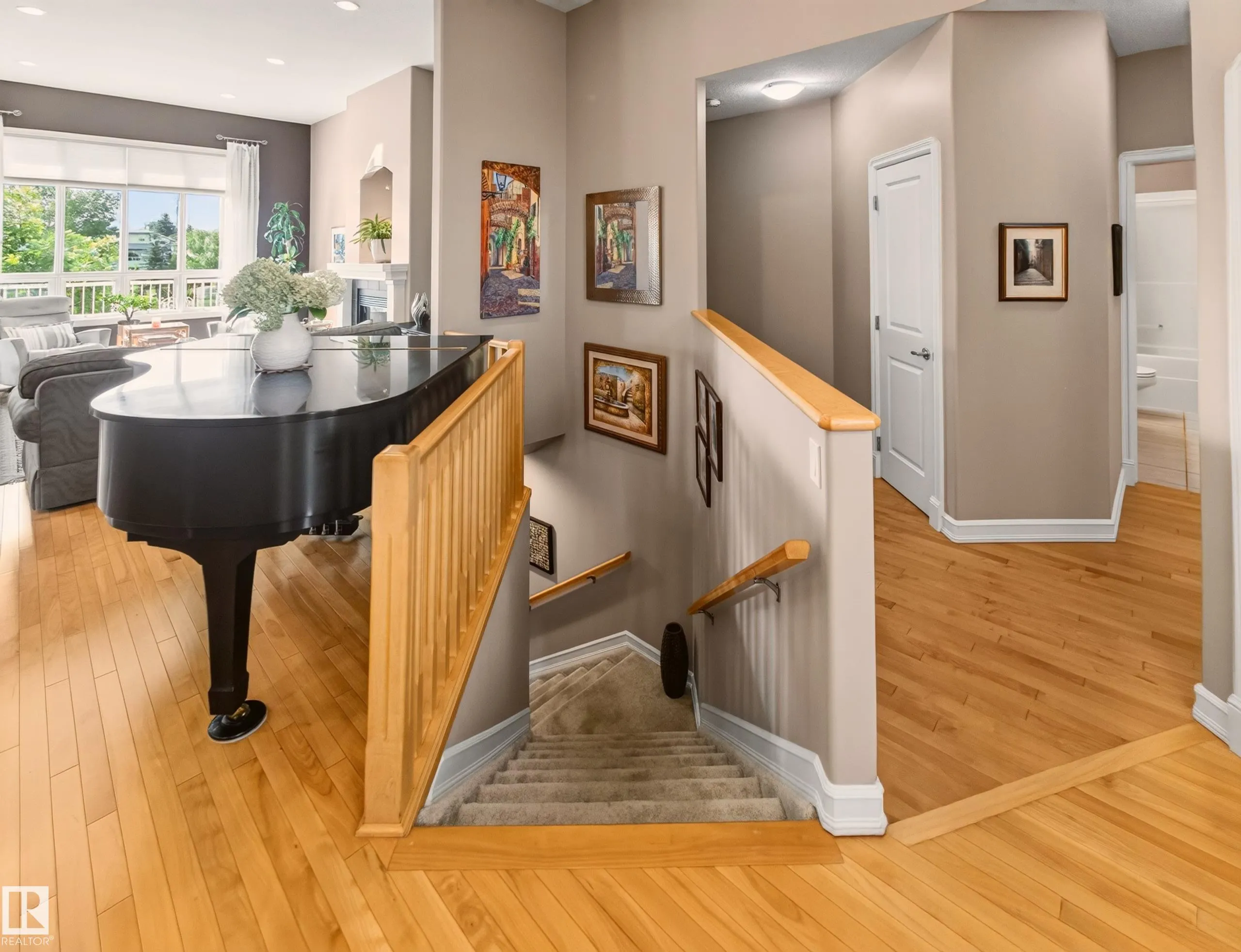 40 MEADOWVIEW Point(e)