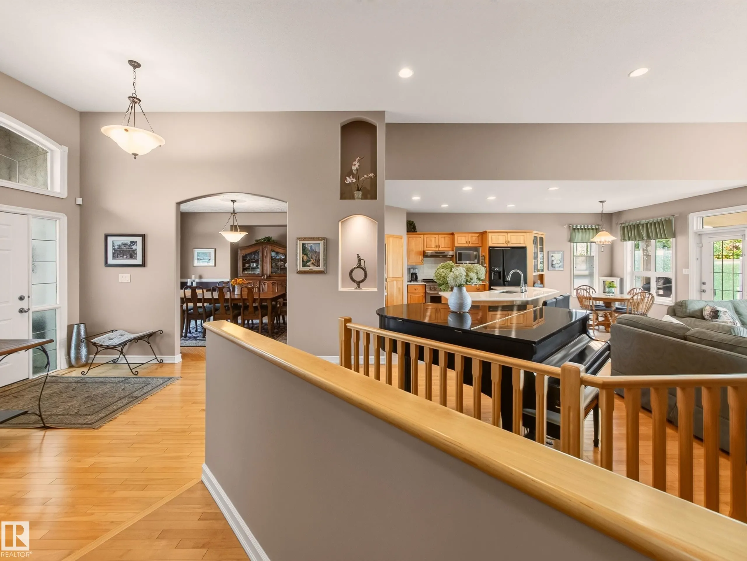 40 MEADOWVIEW Point(e)
