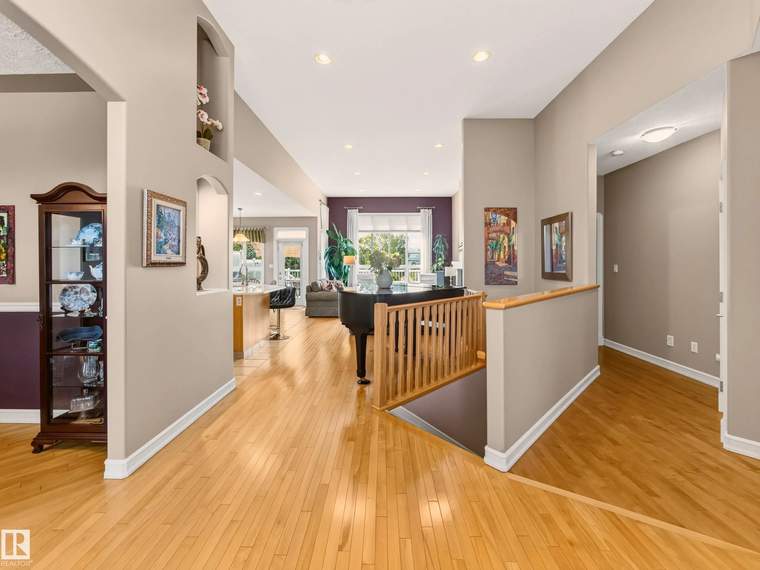 40 MEADOWVIEW Point(e)