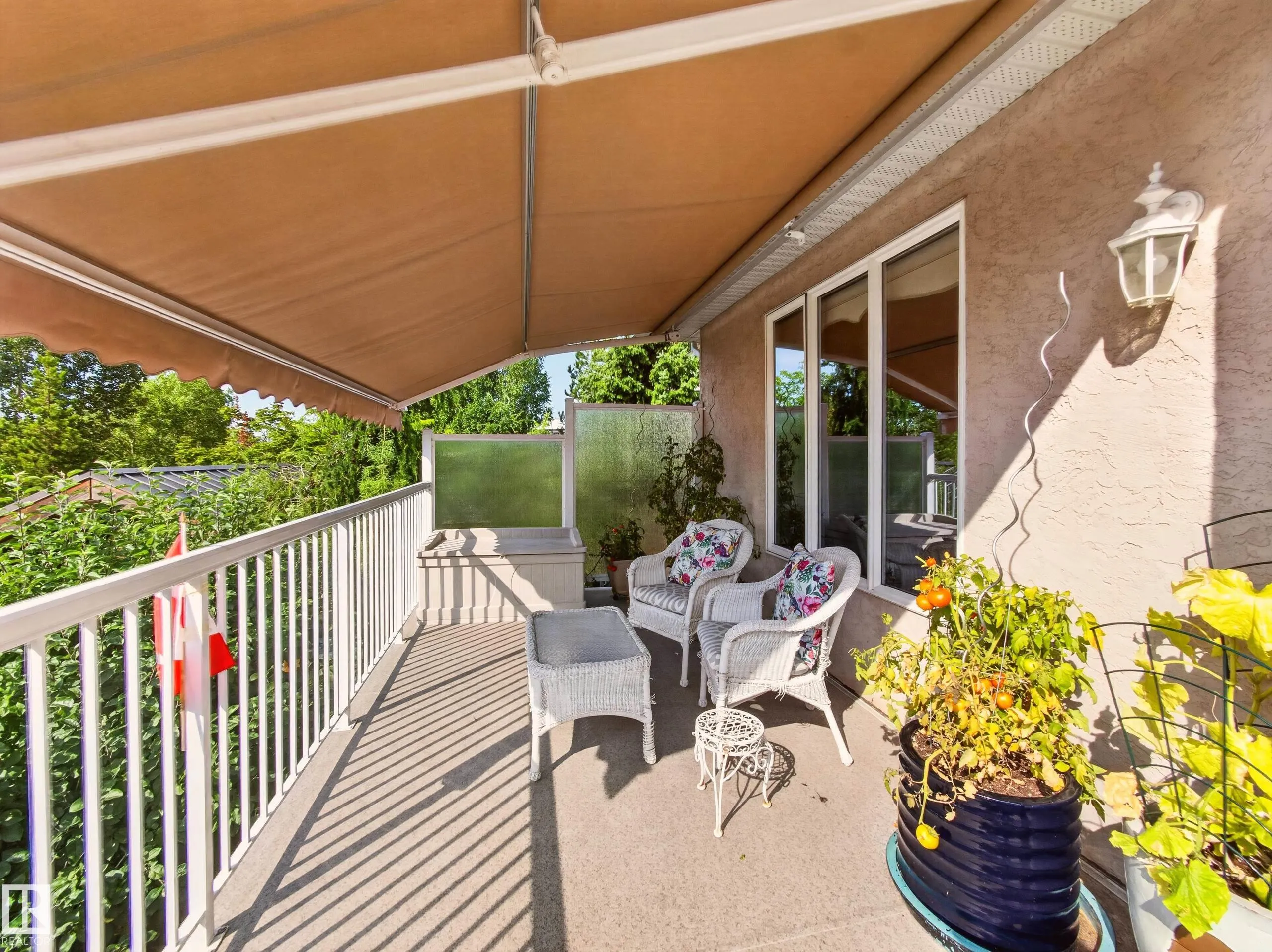 40 MEADOWVIEW Point(e)