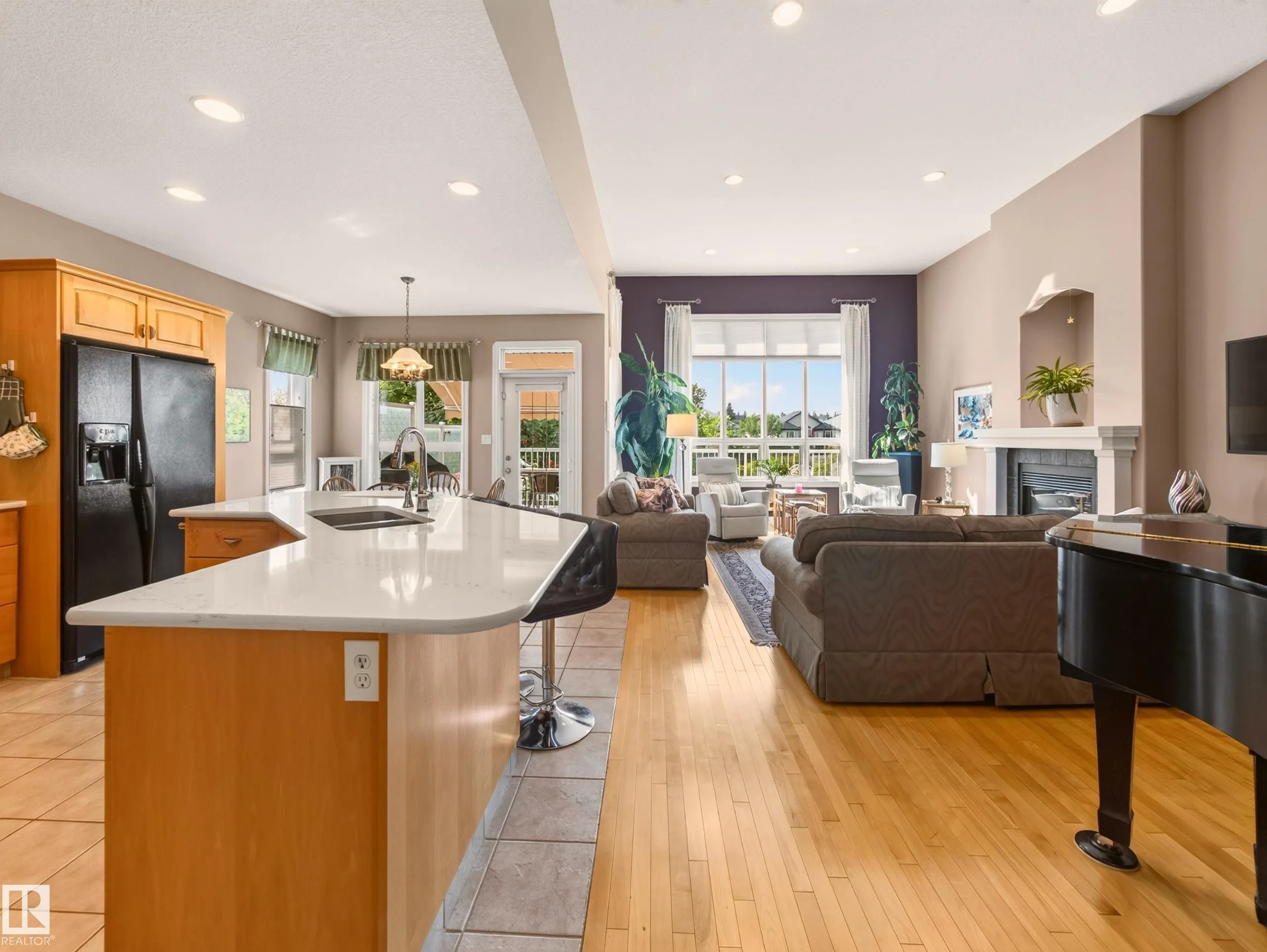 40 MEADOWVIEW Point(e)
