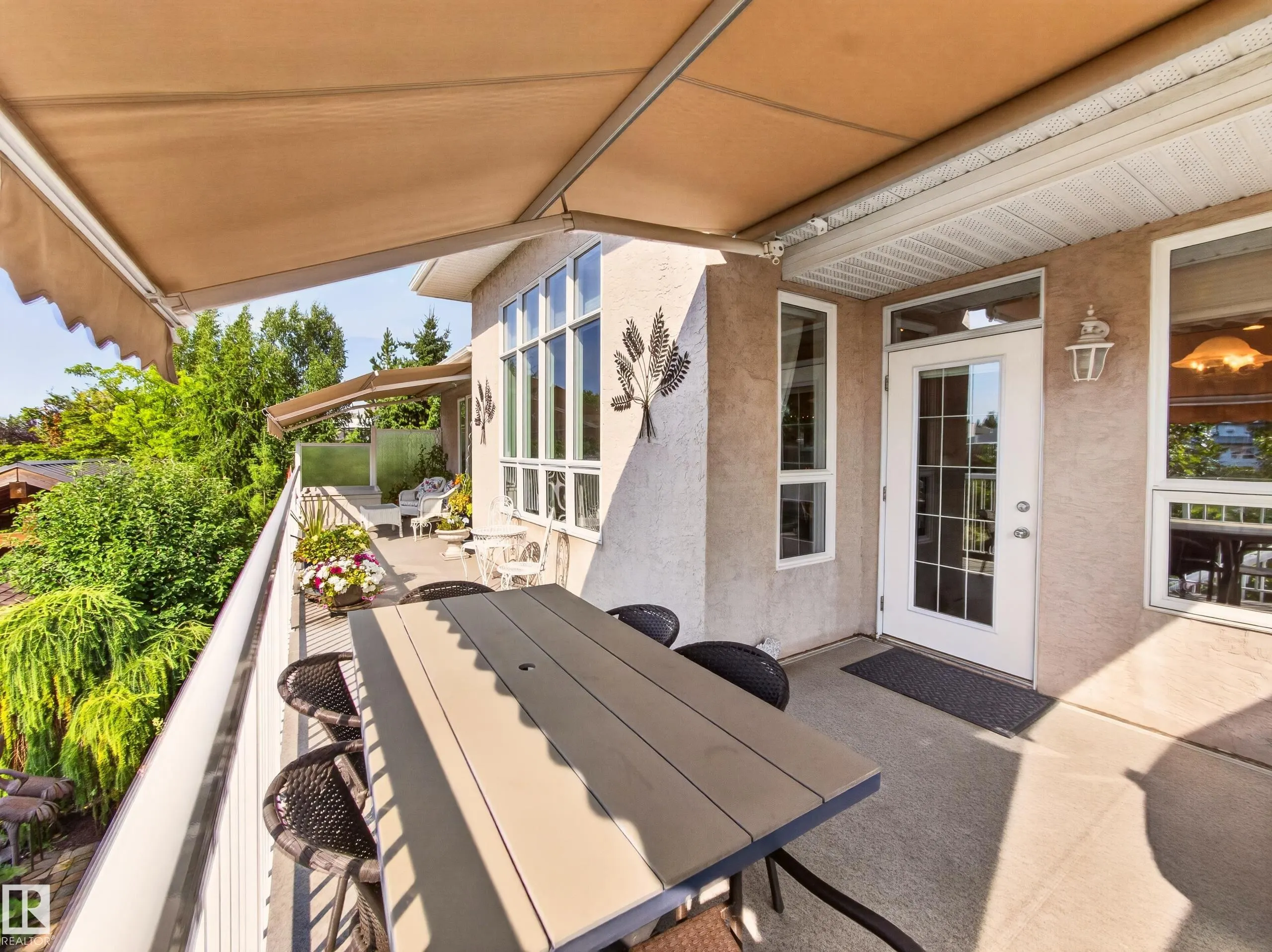 40 MEADOWVIEW Point(e)