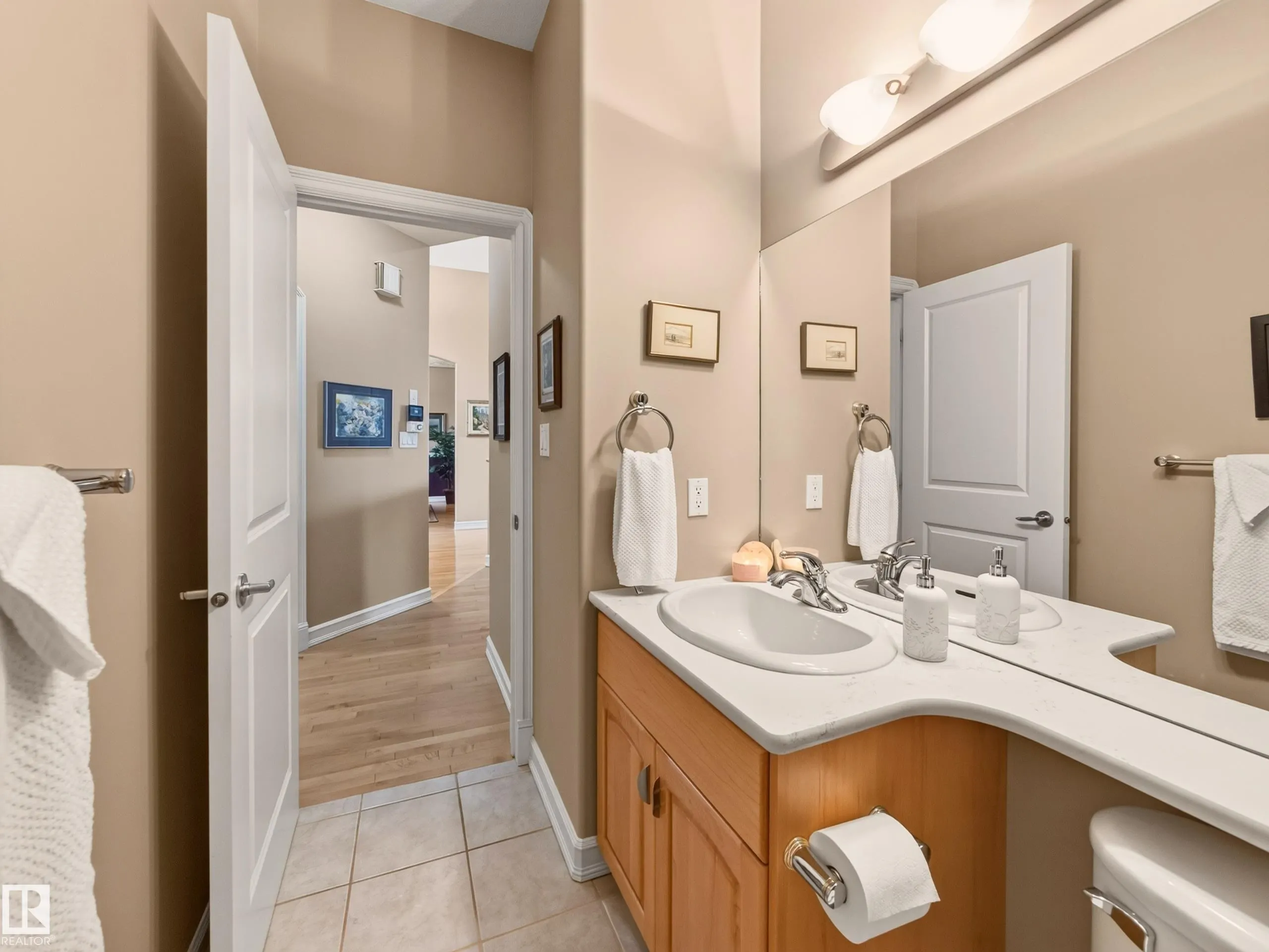 40 MEADOWVIEW Point(e)