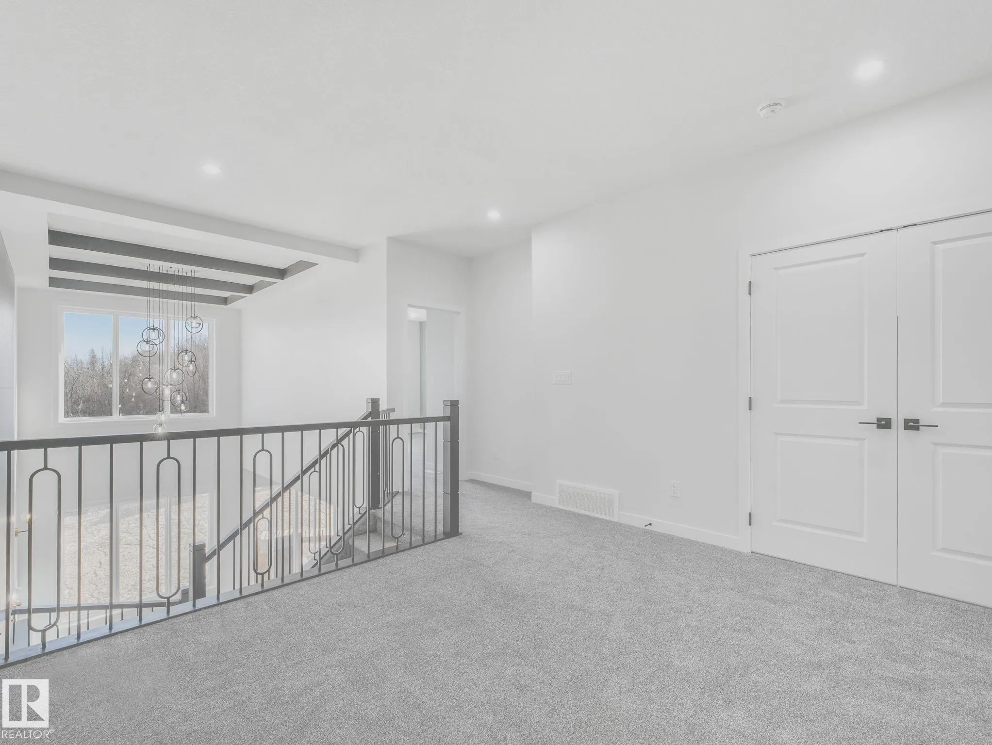 270 Munn Way