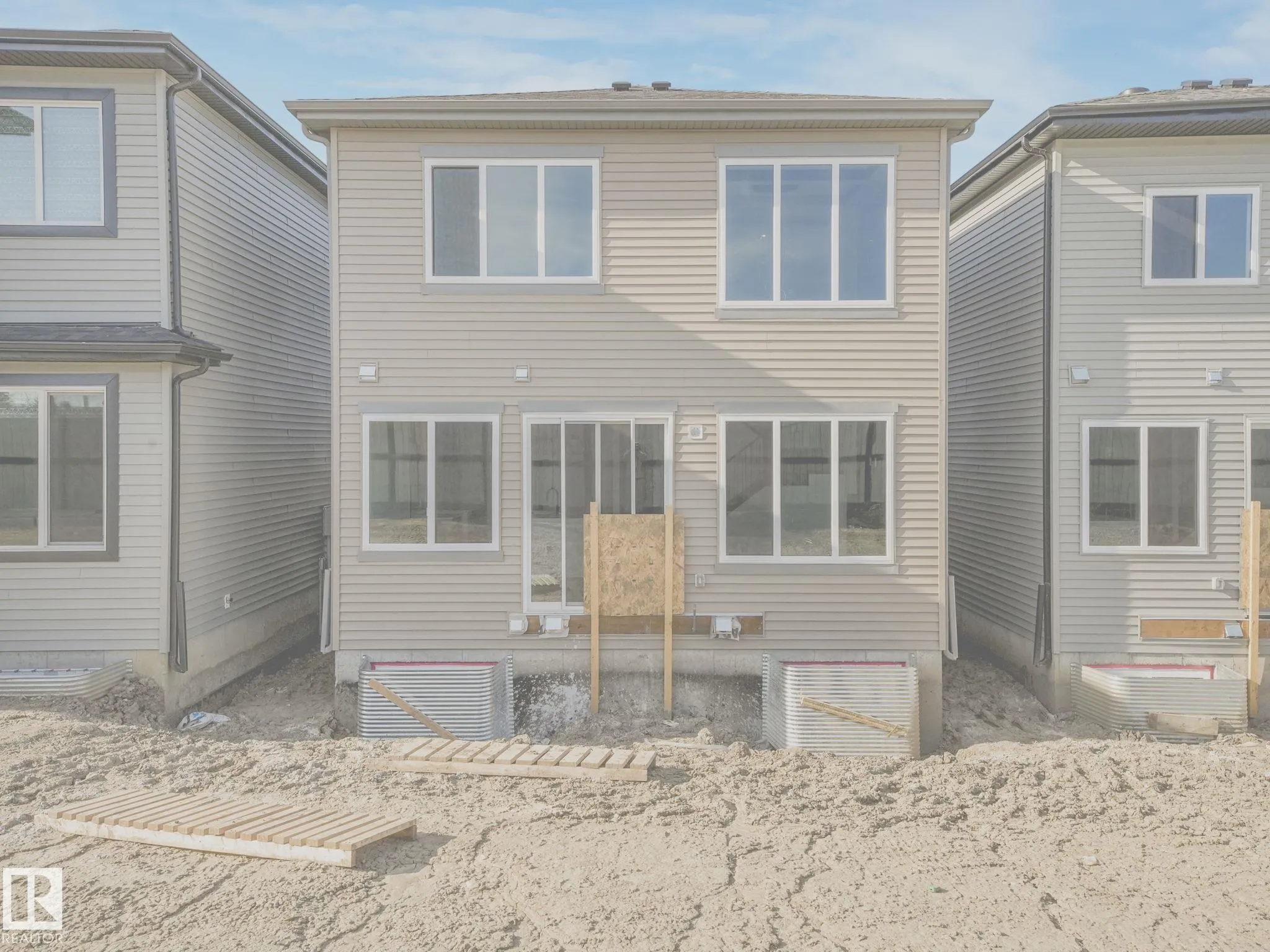 270 Munn Way