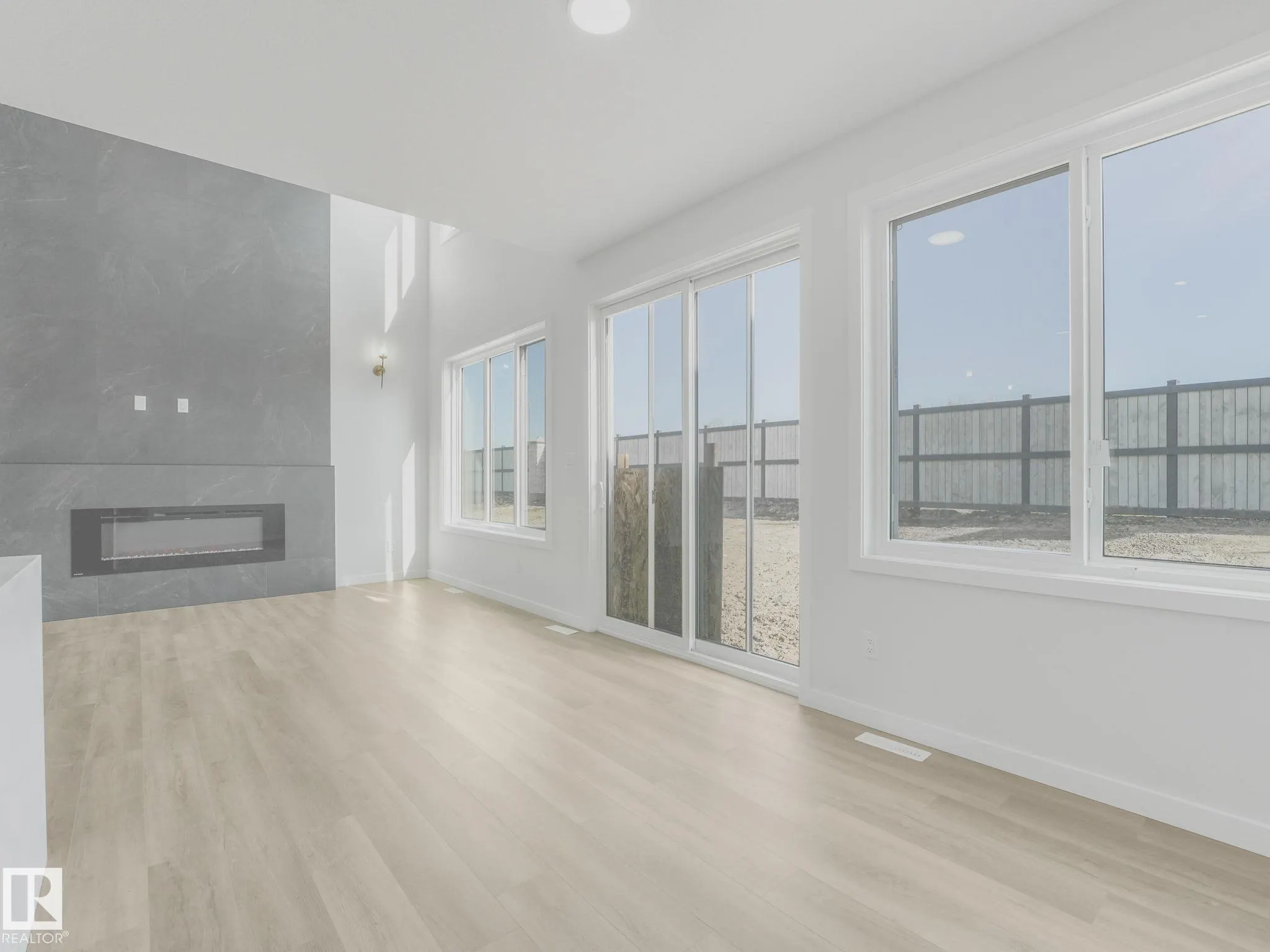 270 Munn Way