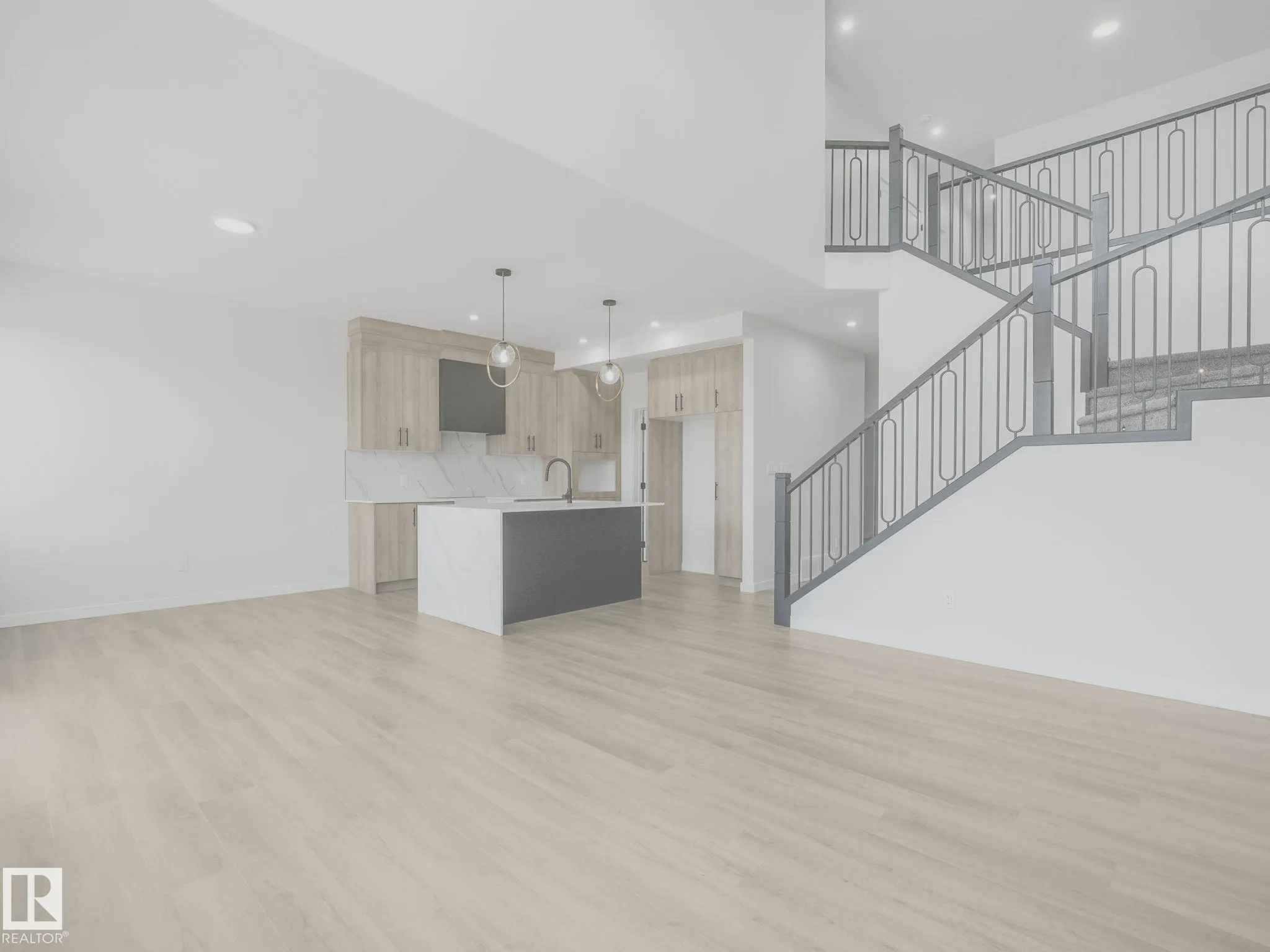 270 Munn Way