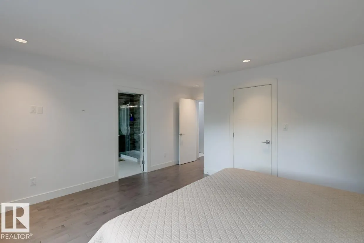 11045 85 Avenue