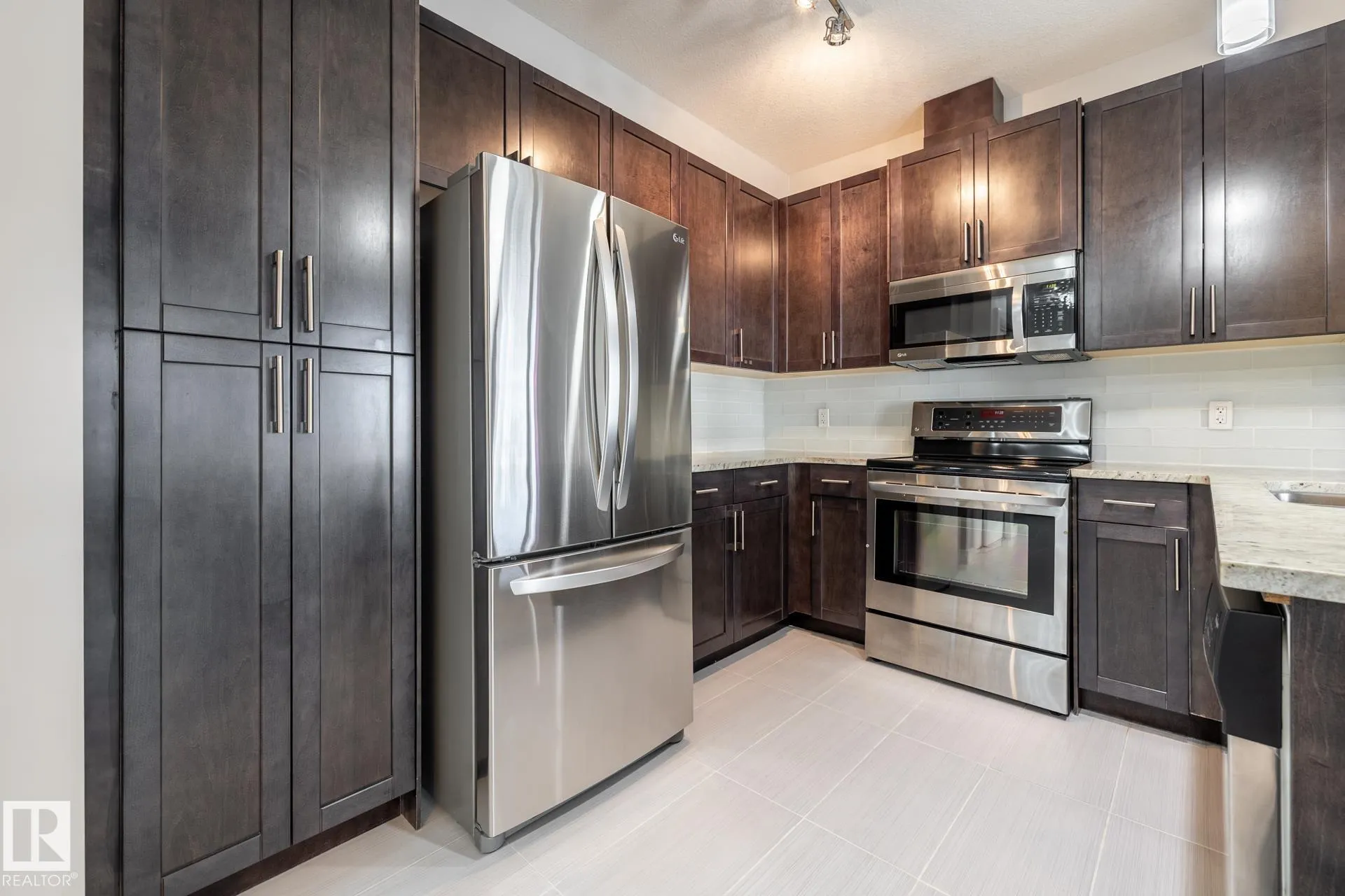 5151 Windermere Boulevard