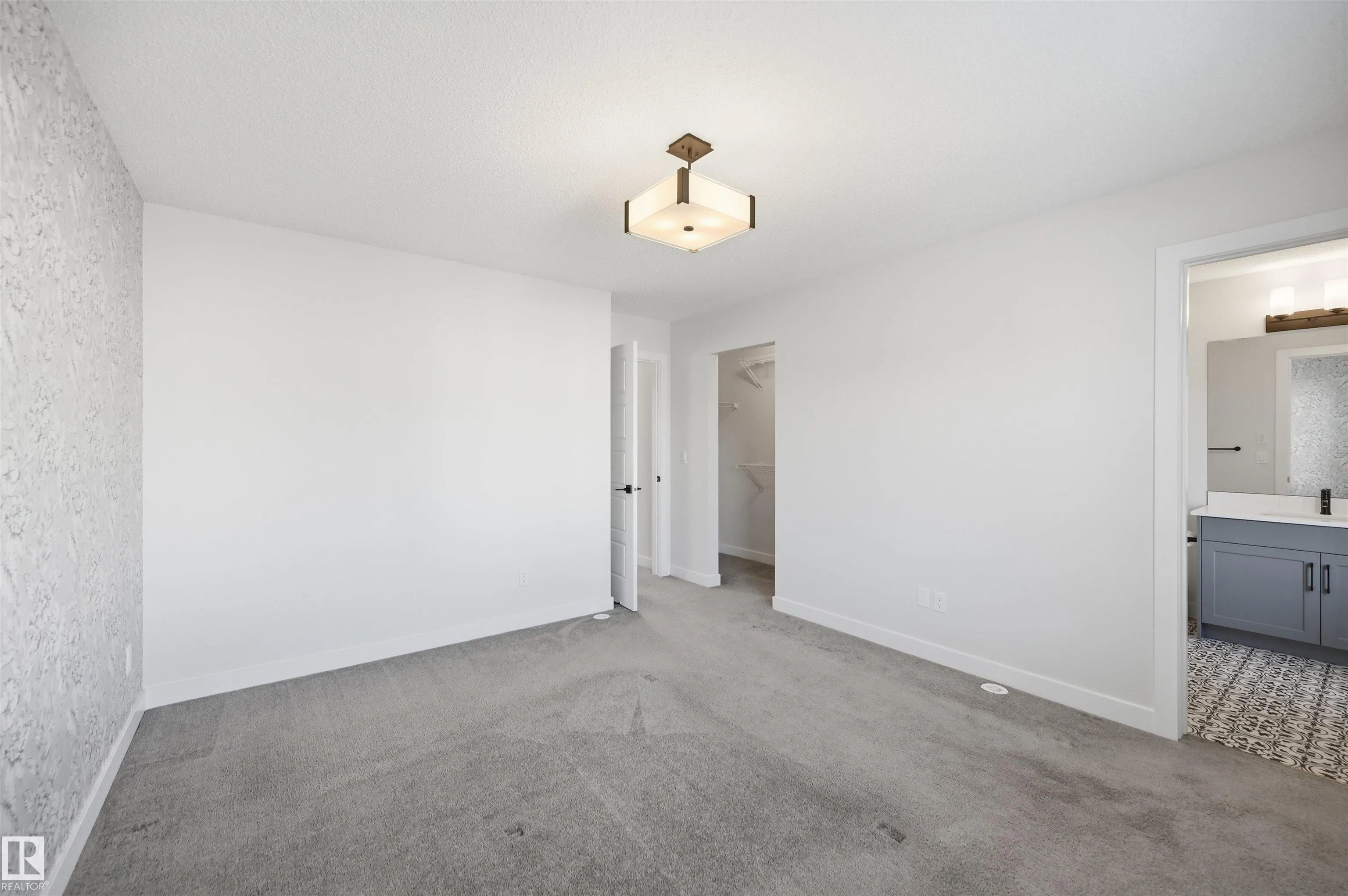 1010 RABBIT HILL Road