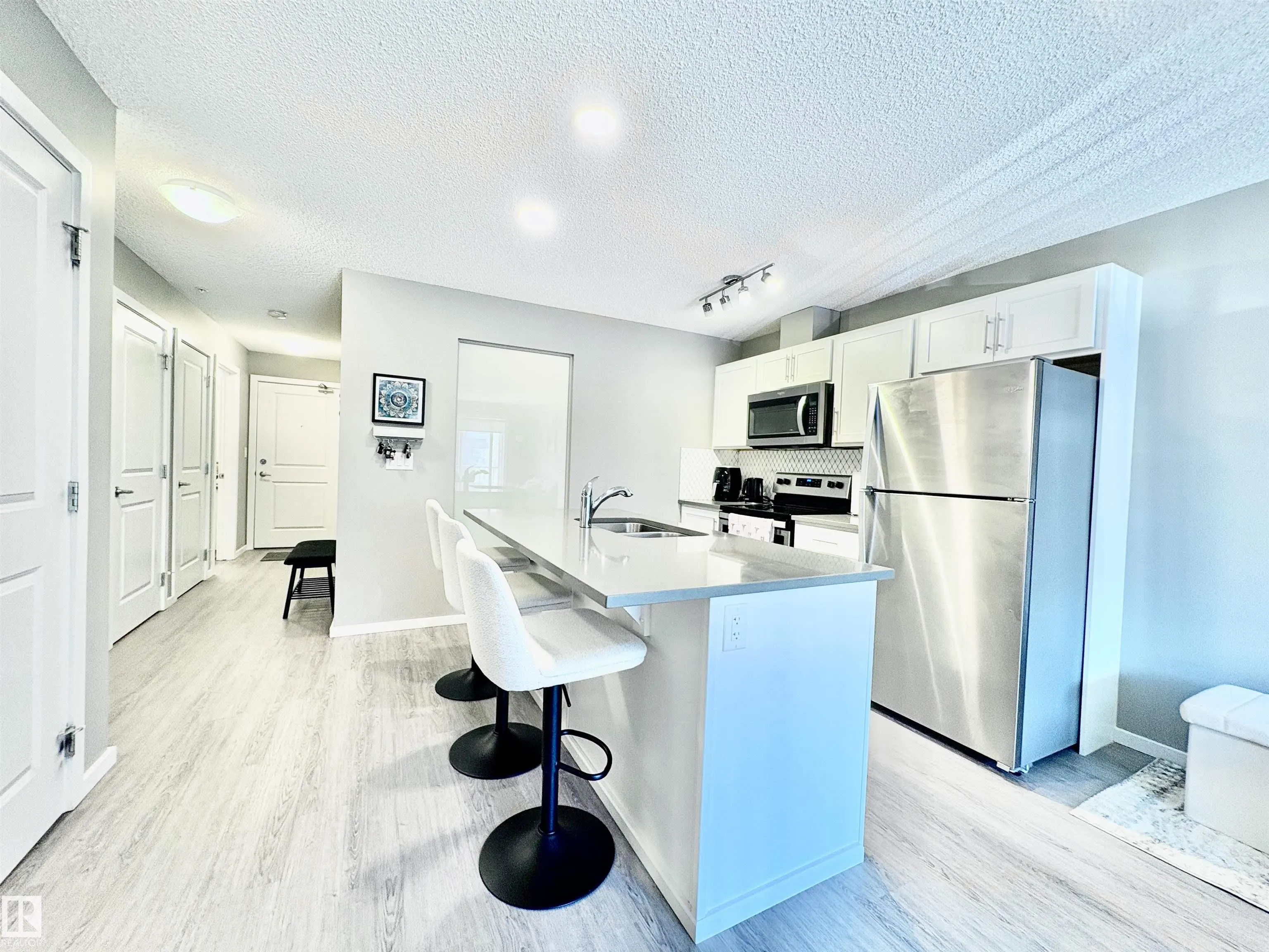 394 WINDERMERE Road