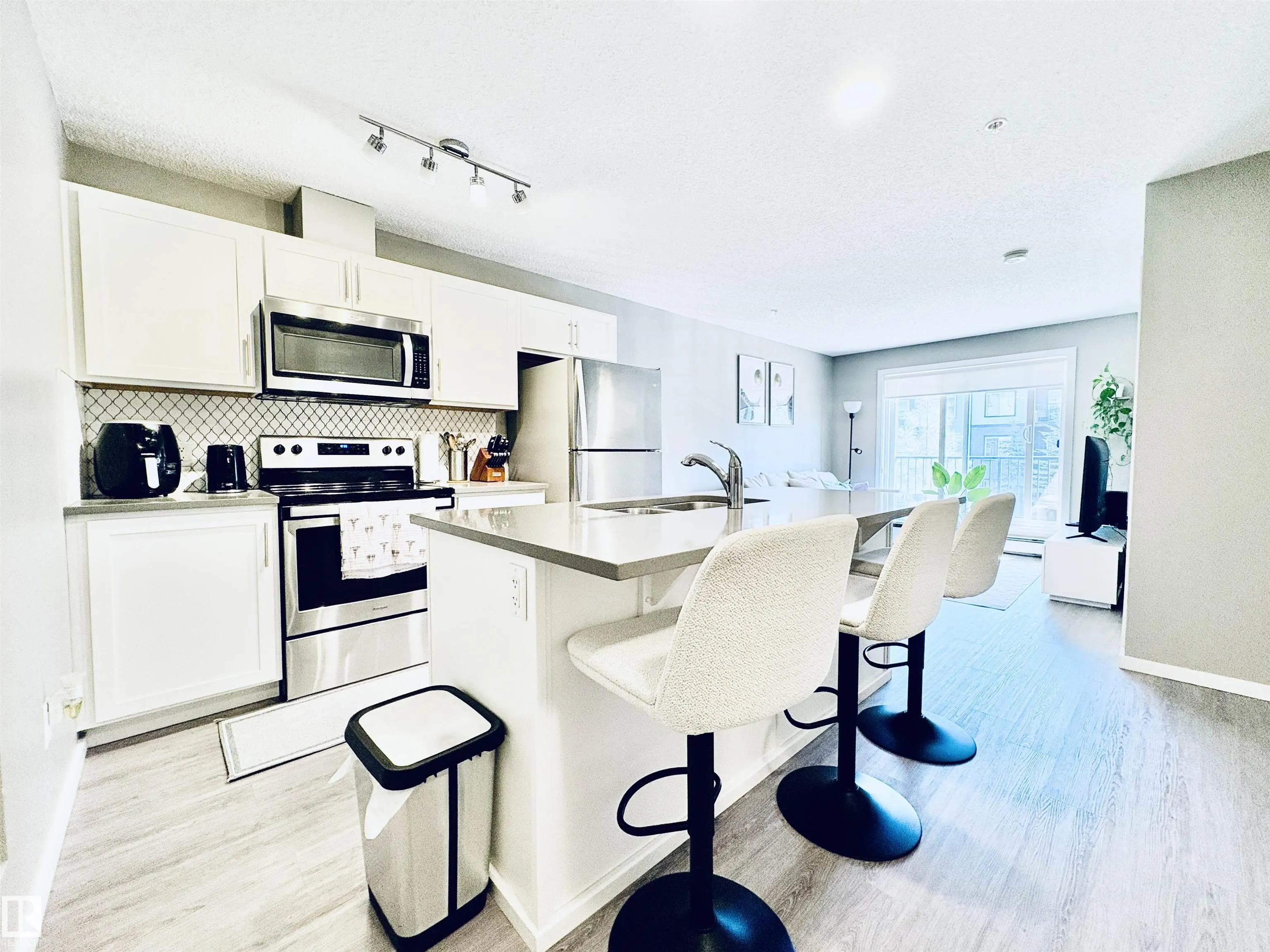 394 WINDERMERE Road