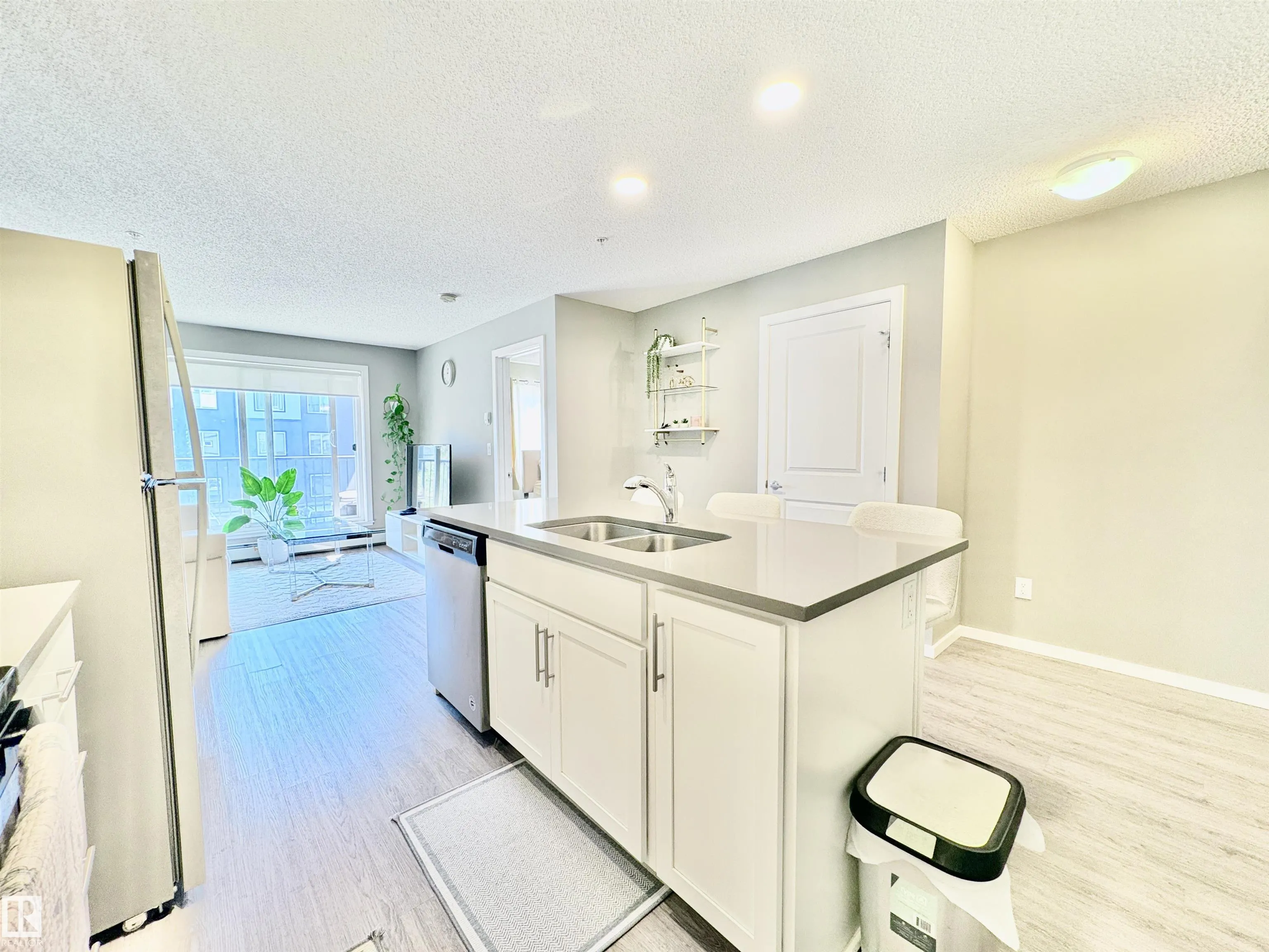 394 WINDERMERE Road