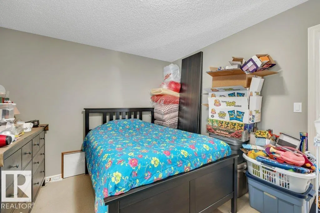 3728 ALEXANDER Crescent