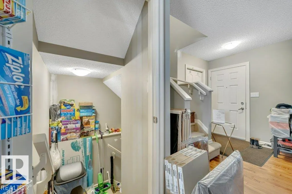 3728 ALEXANDER Crescent