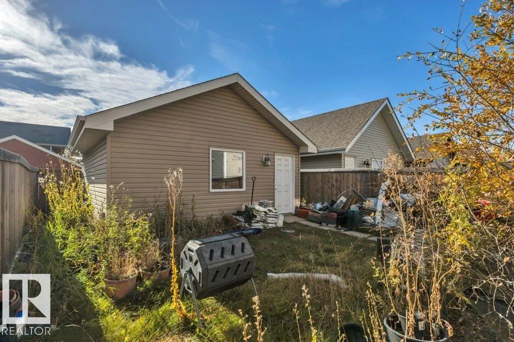 3728 ALEXANDER Crescent