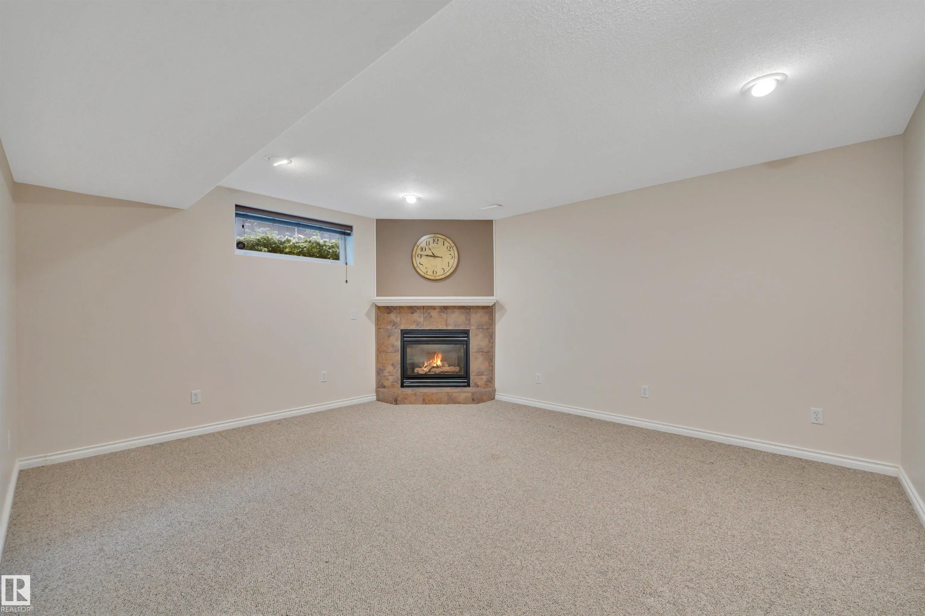 78 BIRCHMONT Crescent