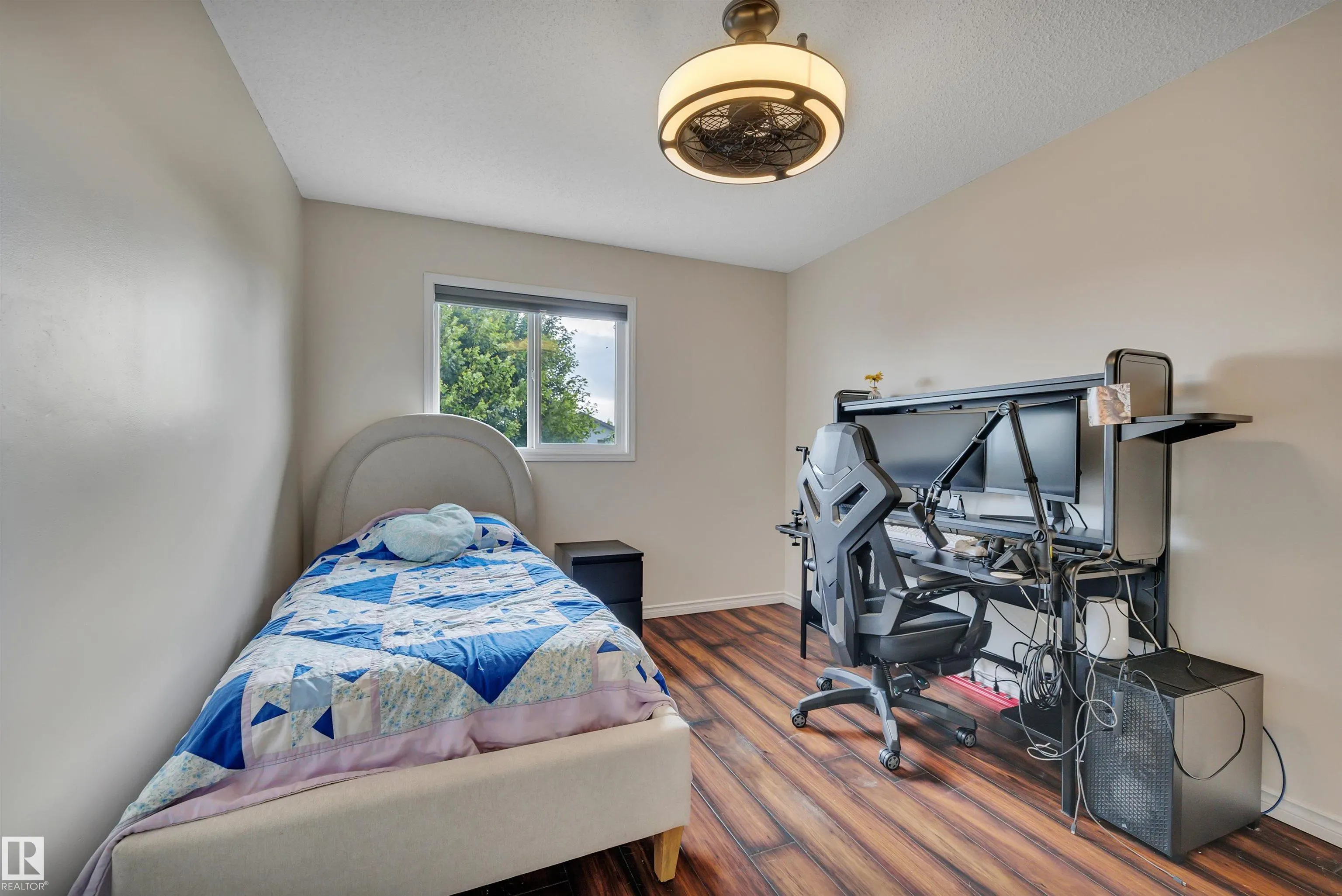 78 BIRCHMONT Crescent