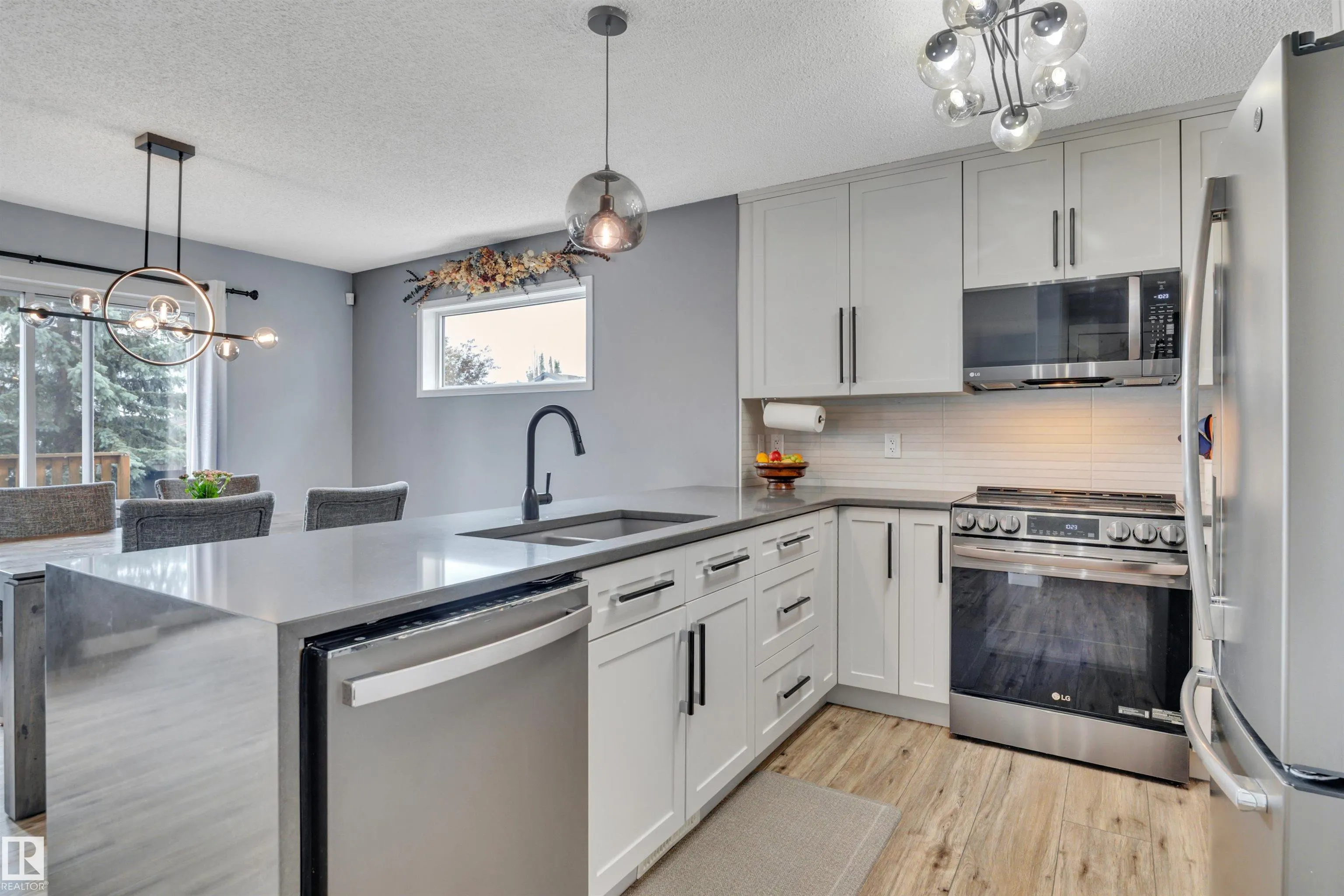 78 BIRCHMONT Crescent