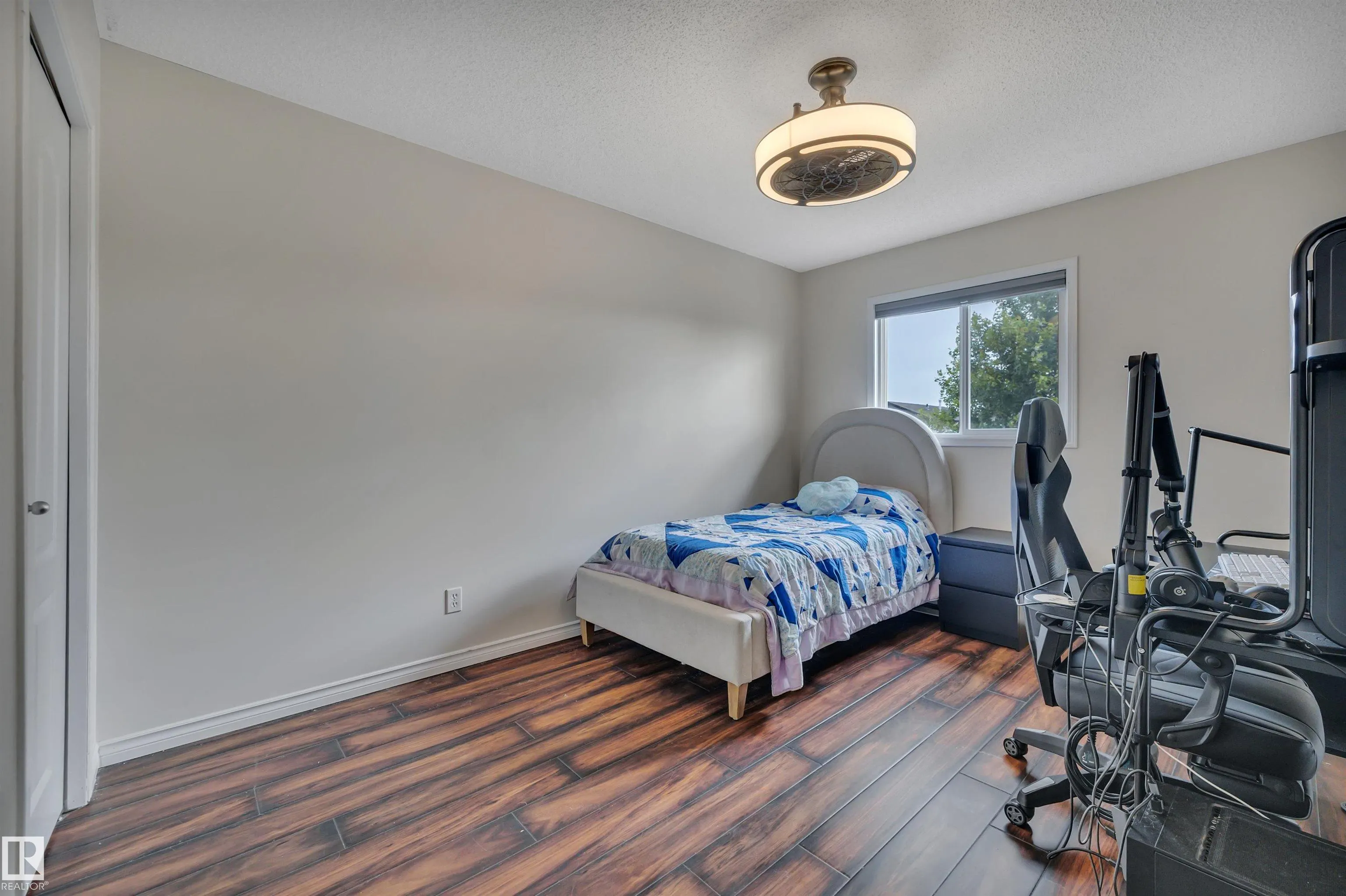 78 BIRCHMONT Crescent