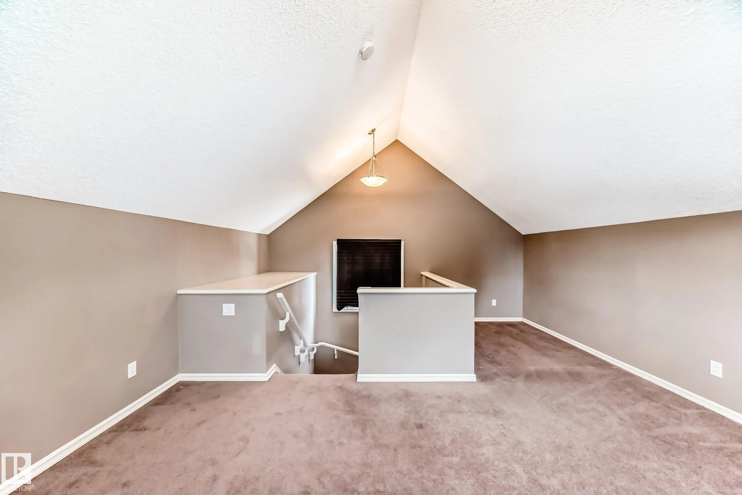 4044 ALEXANDER Way