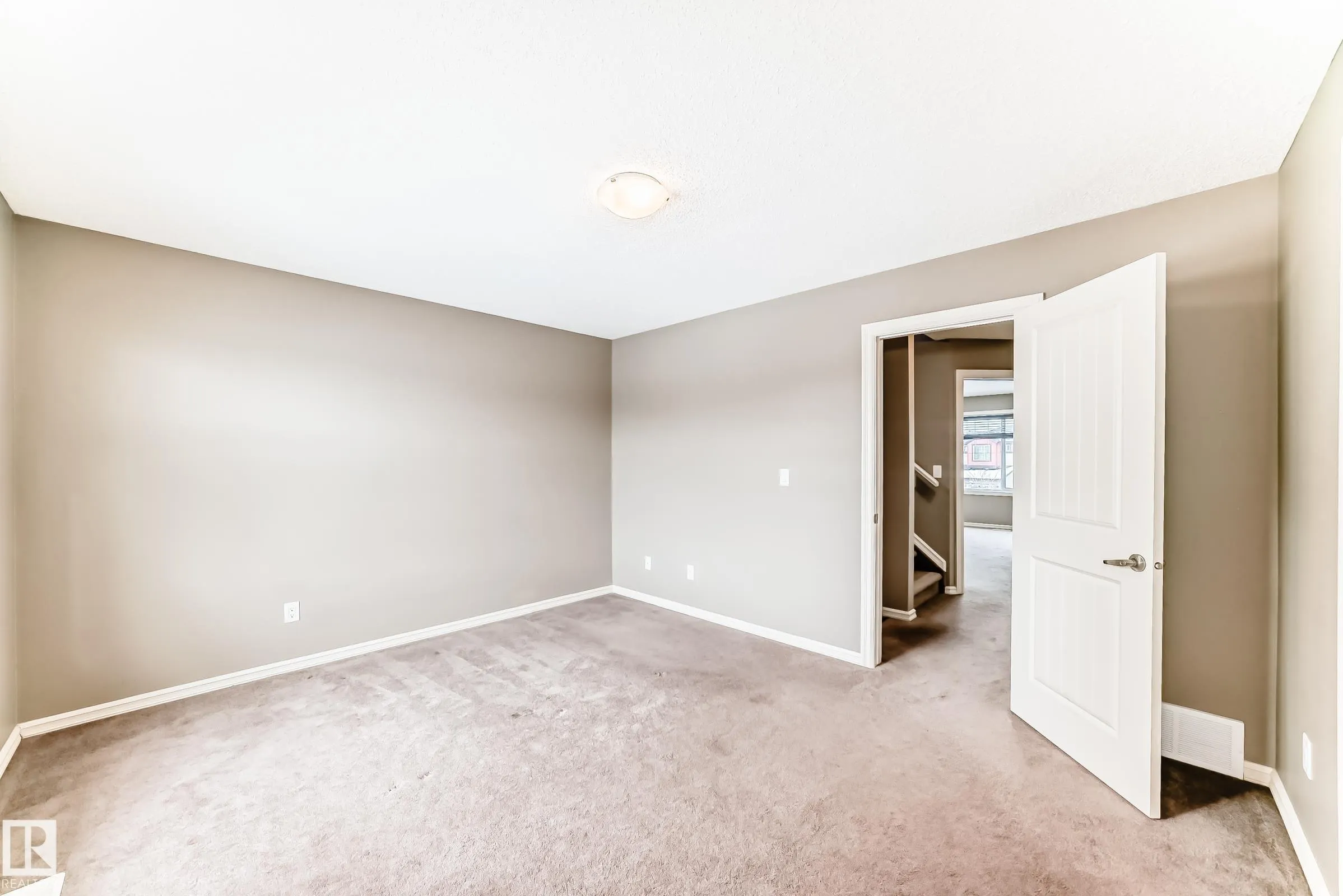 4044 ALEXANDER Way