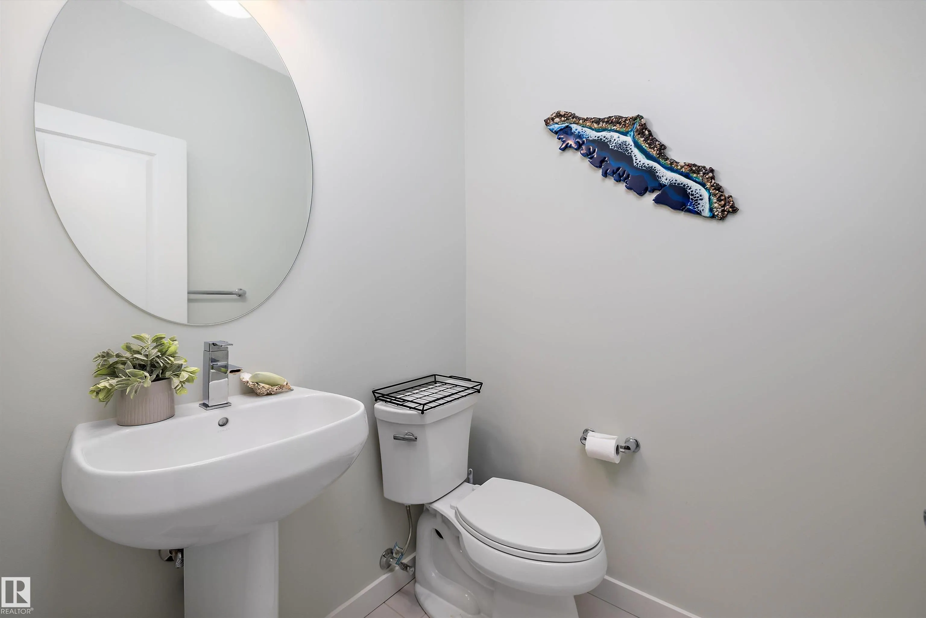 3911 CLAXTON Loop
